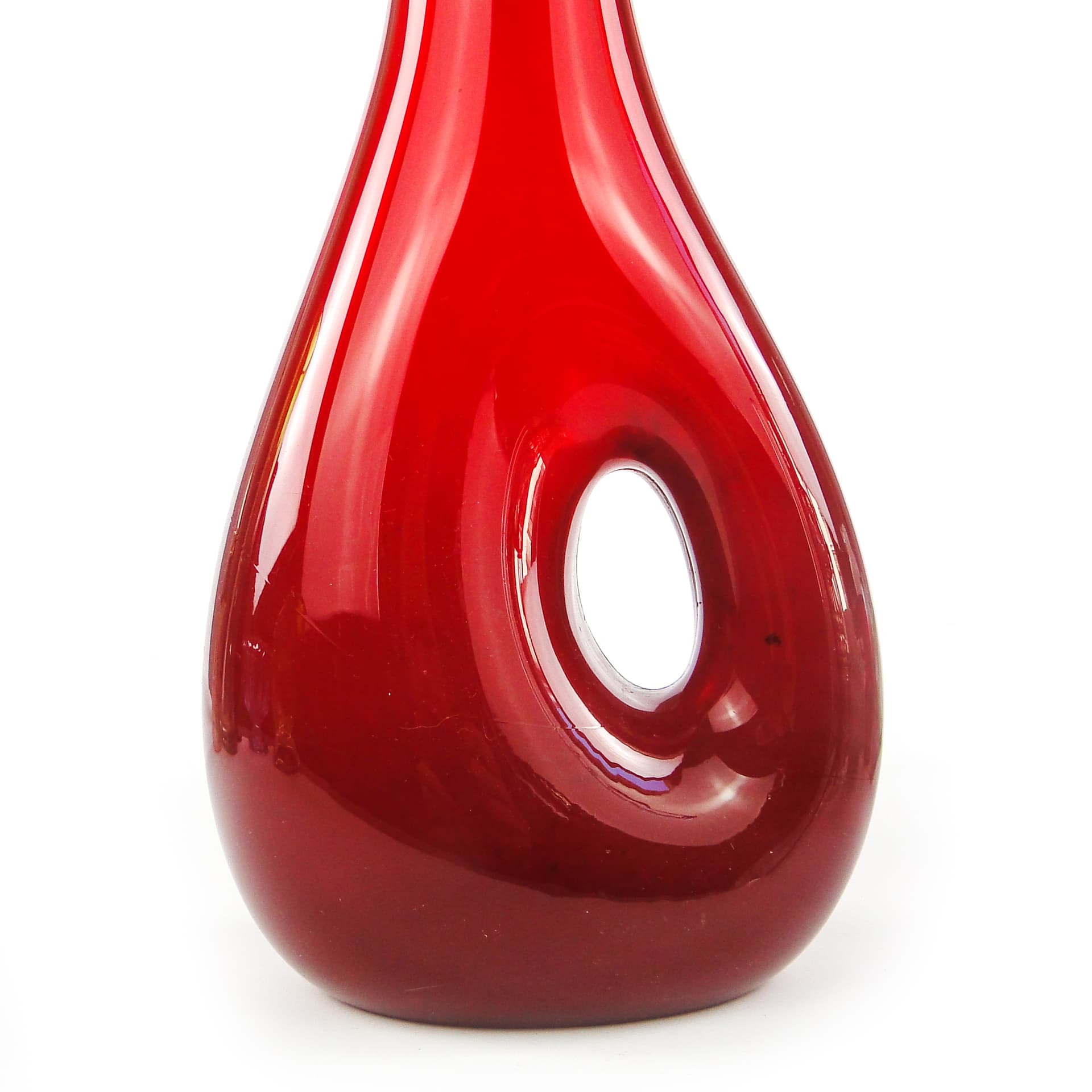 Wazon mid-century modern, szkło czerwone, Polska, lata 70. - 105989