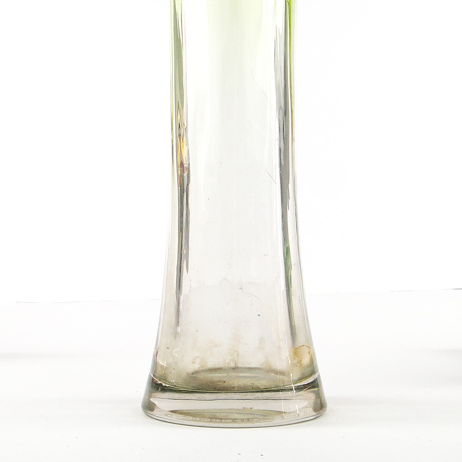 Art Nouveau vase, green glass, France, early 20th c. - 106028