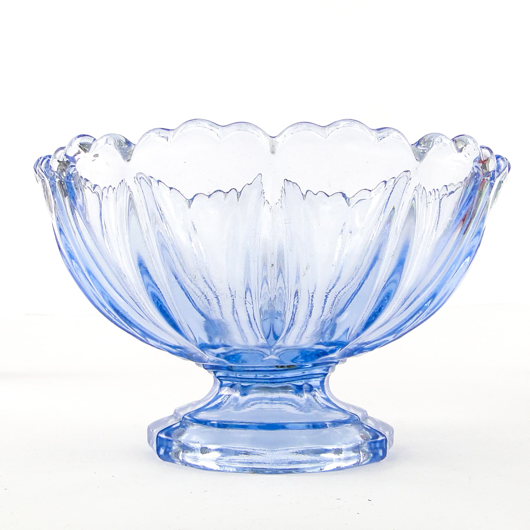 Ring Around centerpiece, mid-century modern, pressed glass, Ząbkowice, Poland, 1950s. - 106071