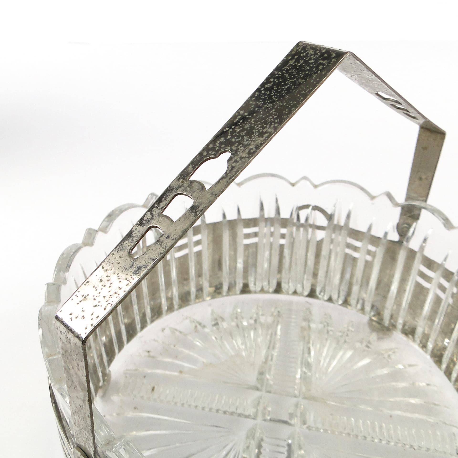 Art Nouveau fruit basket, glass, silver-plated brass, Kaiser, Germany, early 20th c. - 106309