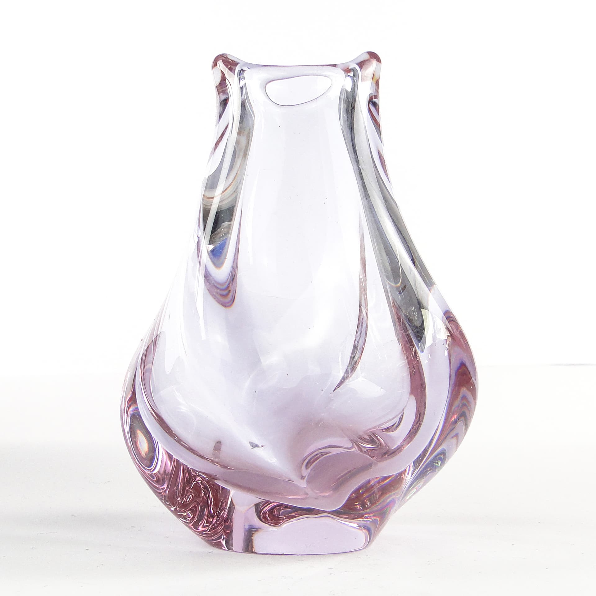 Mid-century modern vase, alexandrite glass, Czechoslovakia, 1950s. - 106351