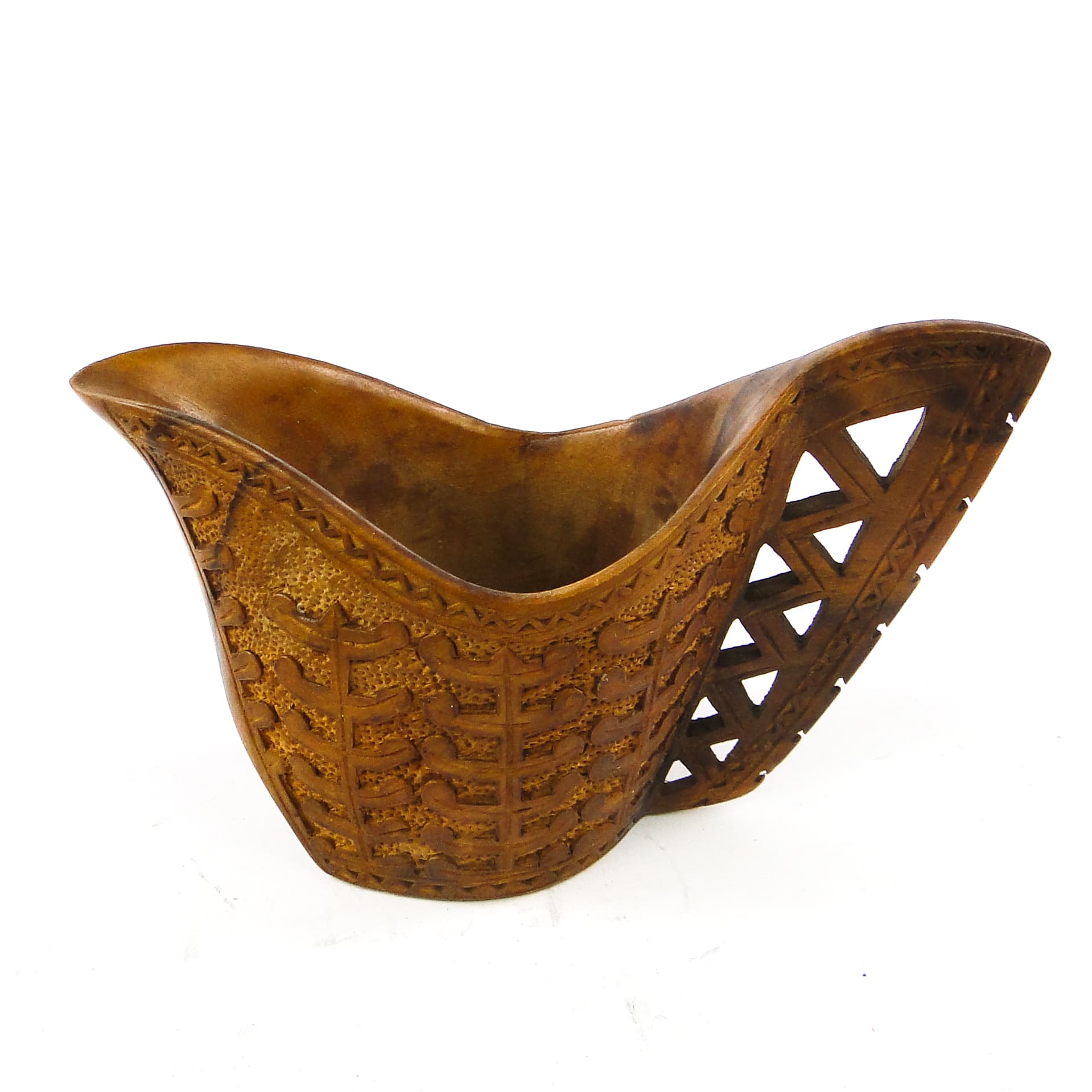 Hutsul milk jug, Art Nouveau, walnut, Poland, early 20th c. - 106746