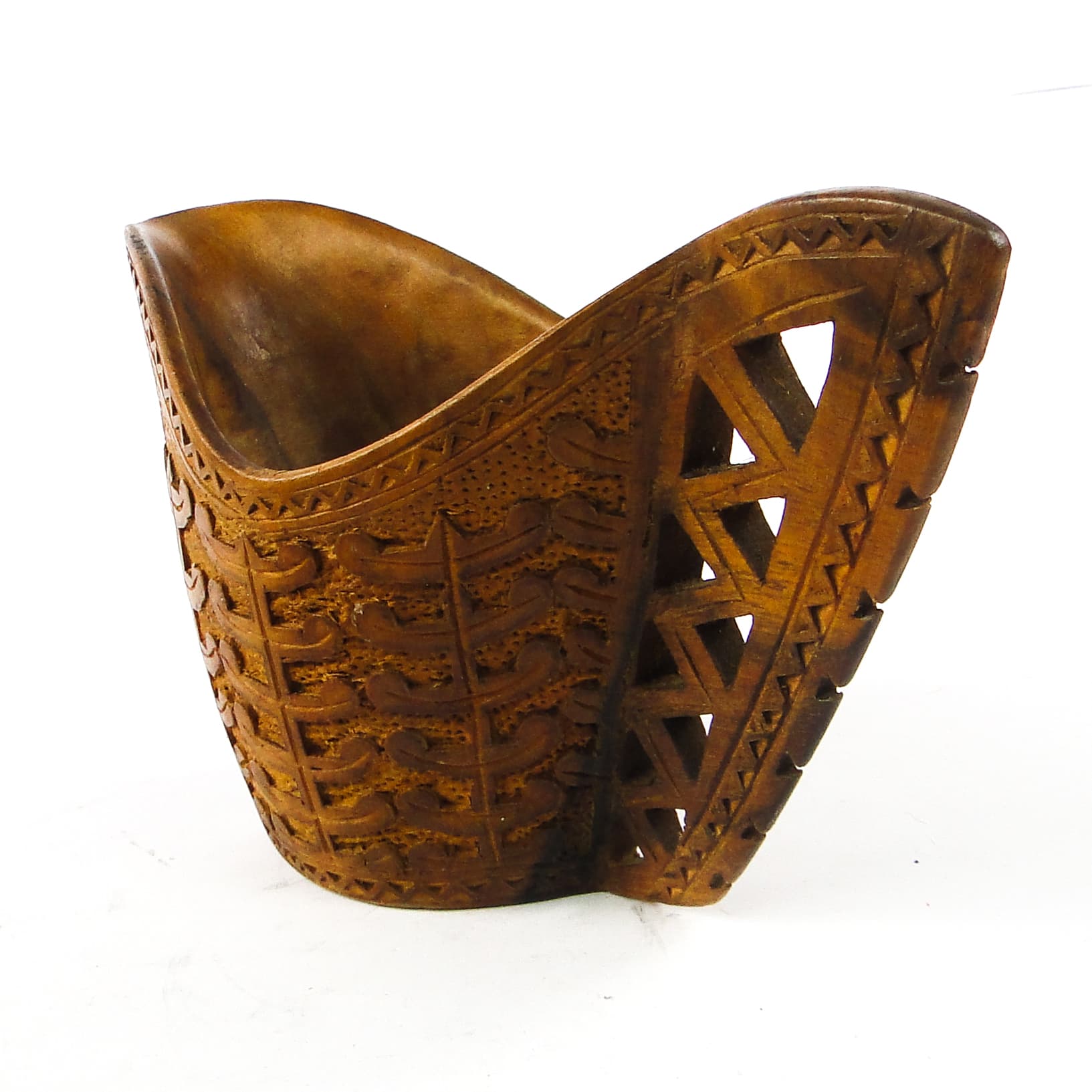 Hutsul milk jug, Art Nouveau, walnut, Poland, early 20th c. - 106747