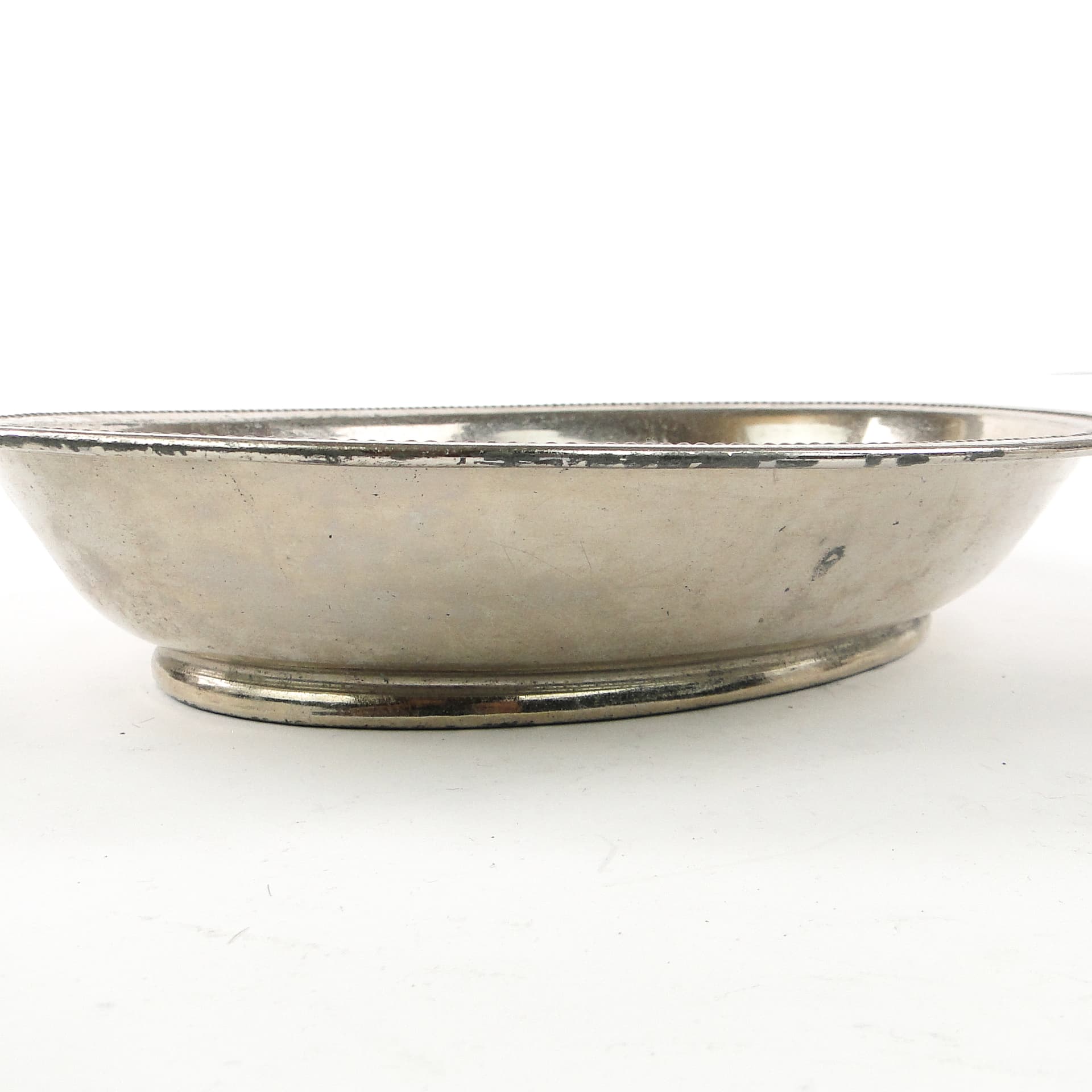 Patera Art Nouveau, mosiądz srebrzony, porcelana biała, Austria, początek XX w. - 106752