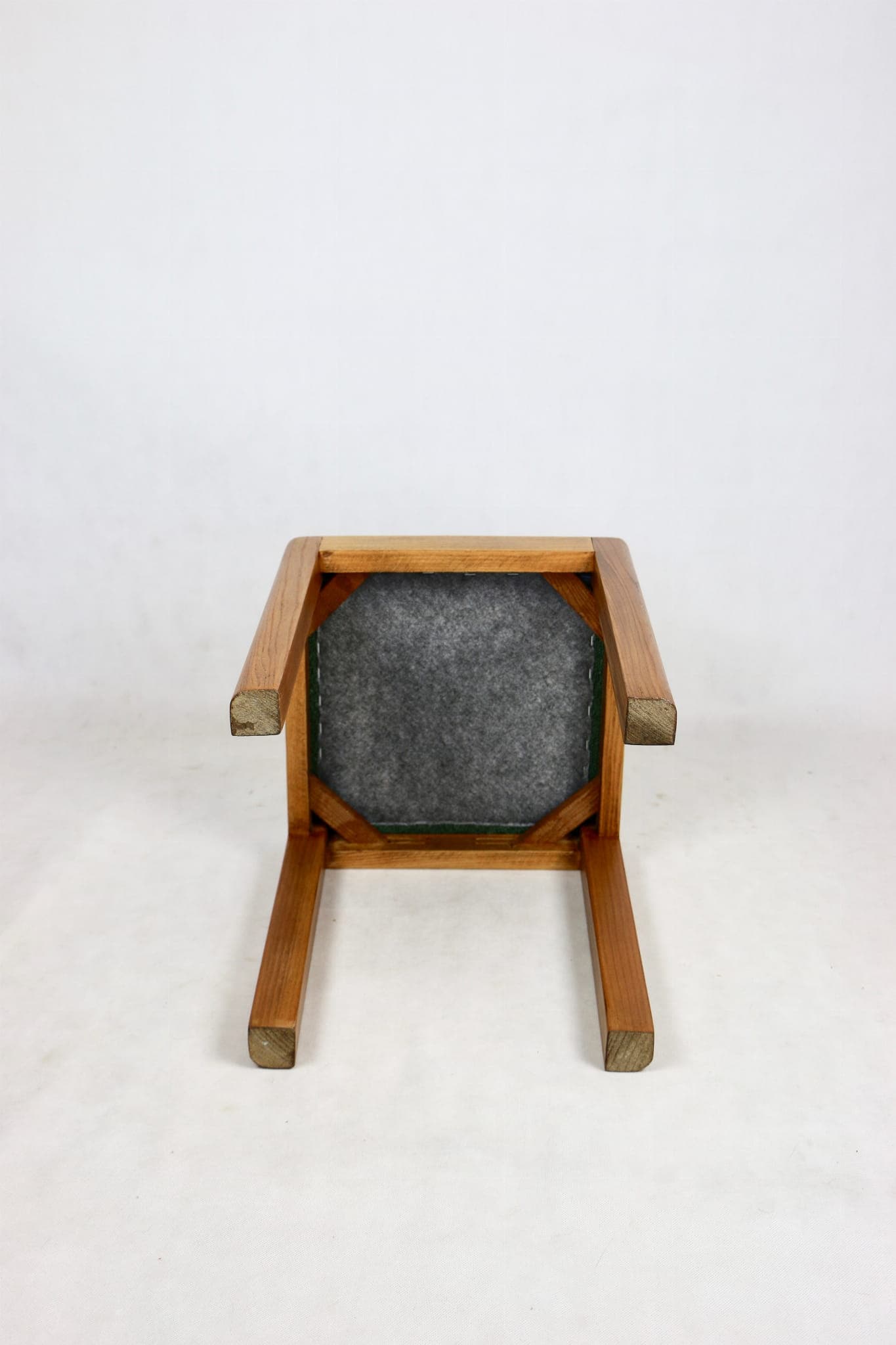 Stool, green bouclé, beech, Poland, 1970s. - 108261