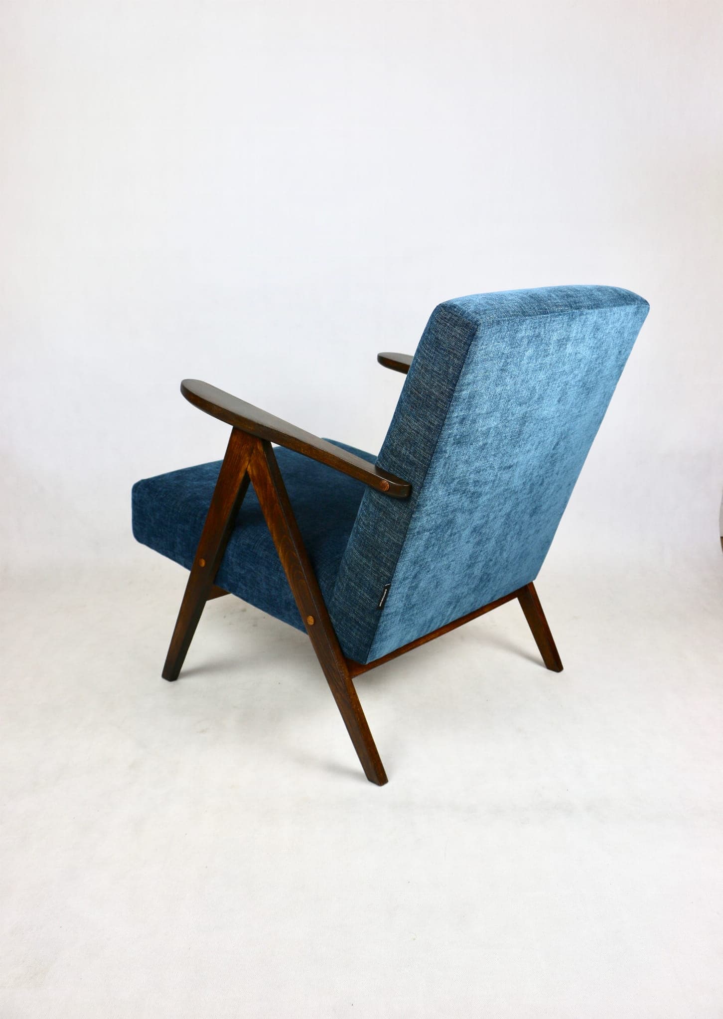 Armchair, VAR B-310 style, navy blue, walnut, 1970s. - 108183