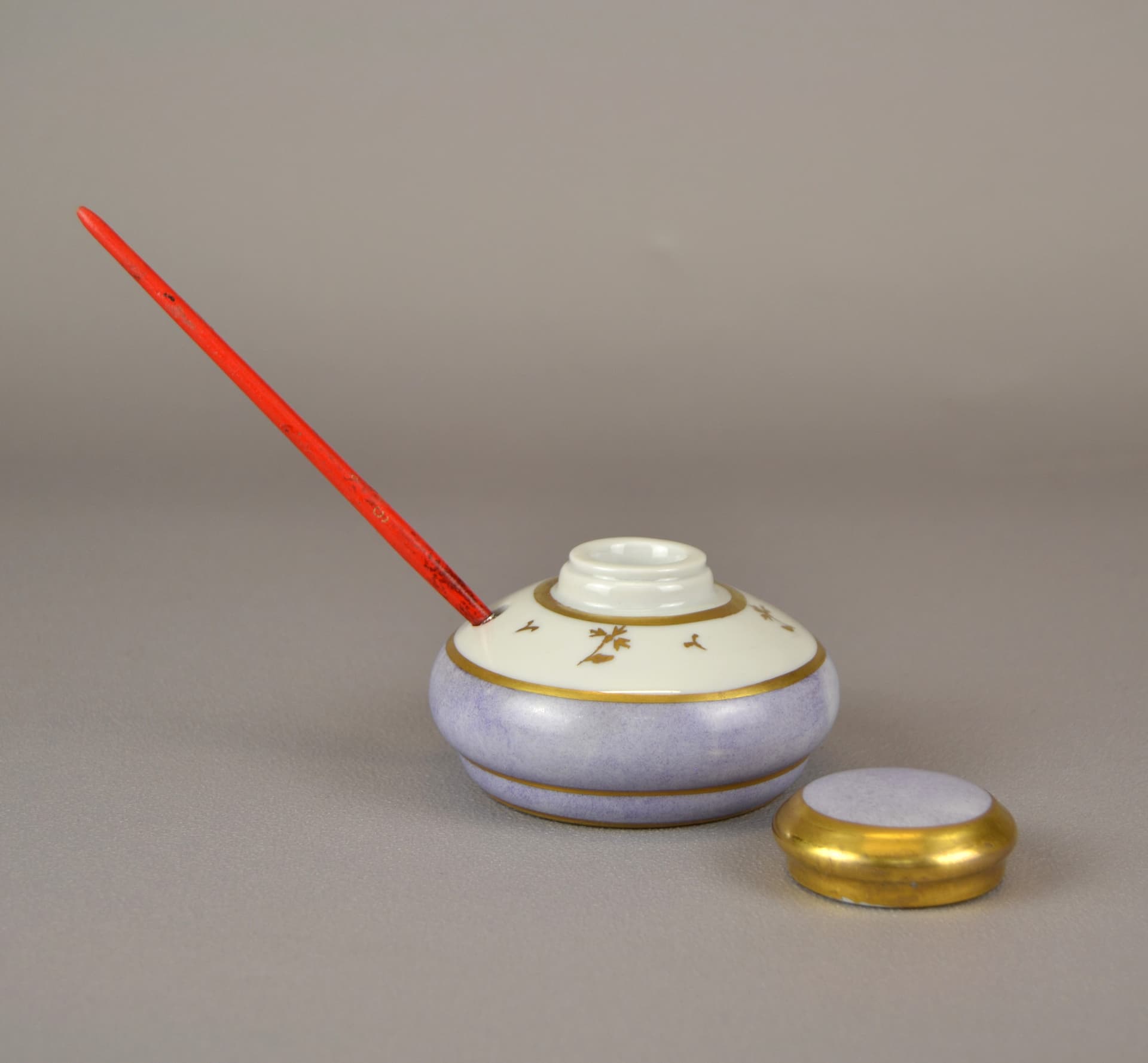 Kałamarz, styl Napoleon III, porcelana fioletowa, Francja, XIX w. - 843