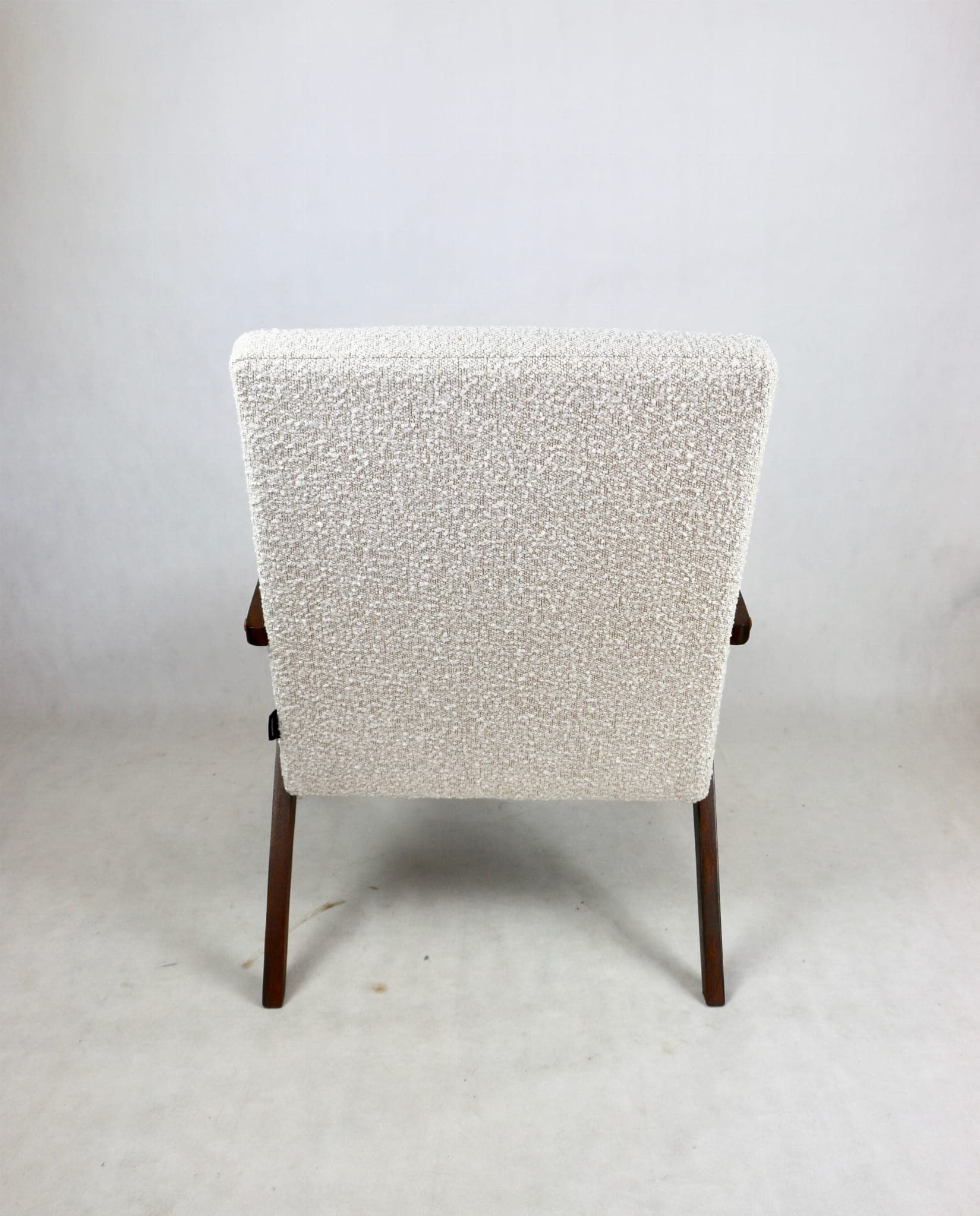 Armchair VAR B-310, ivory bouclé, dark oak, Poland, 1970s. - 107968