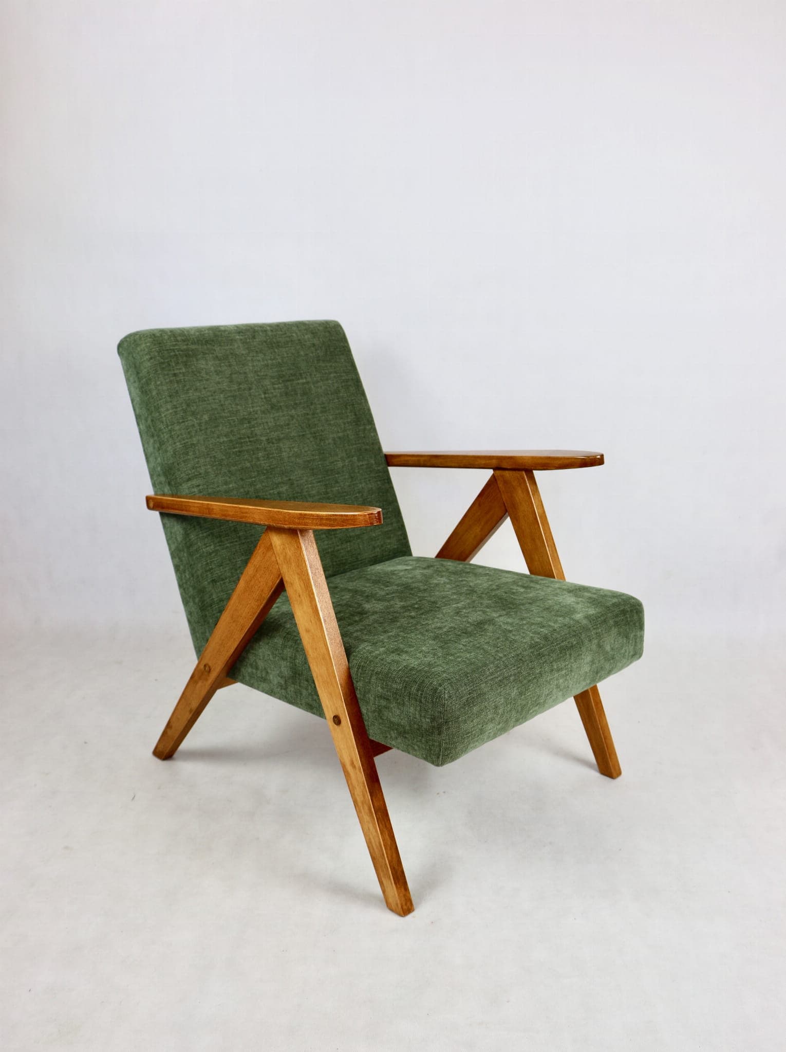 Armchair B-310 VAR, olive green, light wood, Poland, 1970s. - 107960