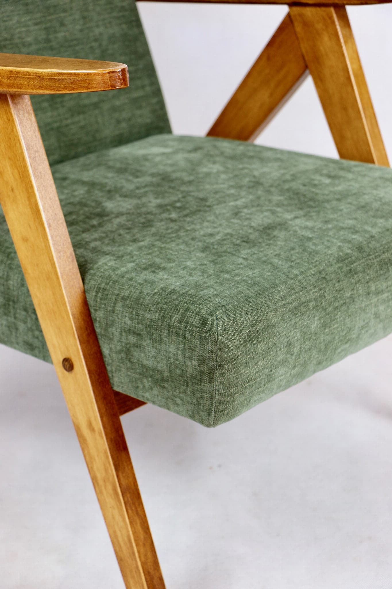 Armchair B-310 VAR, olive green, light wood, Poland, 1970s. - 107961