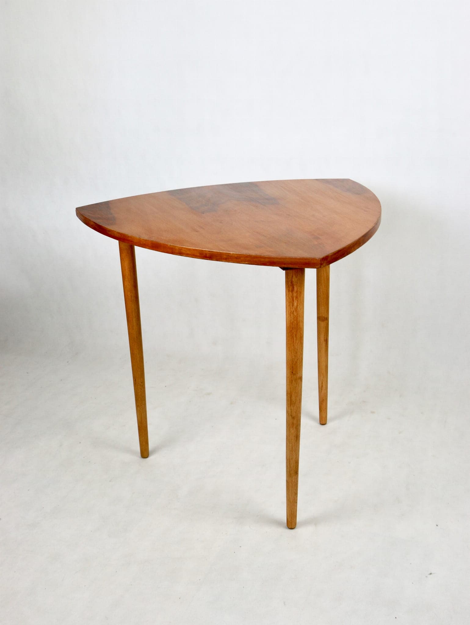 Stolik kawowy Liść, brązowy jasny, drewno, Polska, lata 70. - 107918