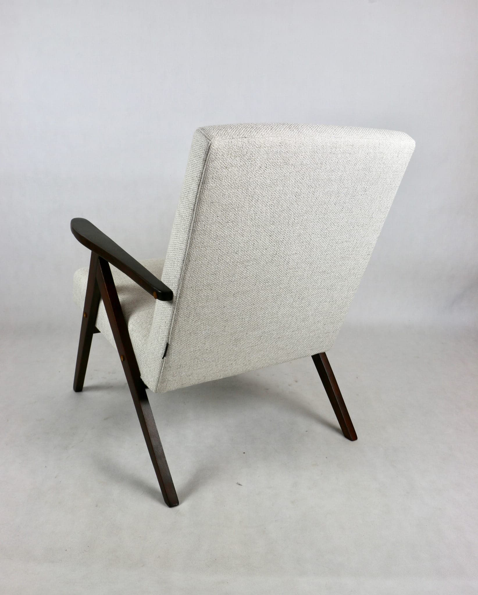 Armchair VAR B-310, ivory bouclé, wood, Poland, 1970s. - 107797