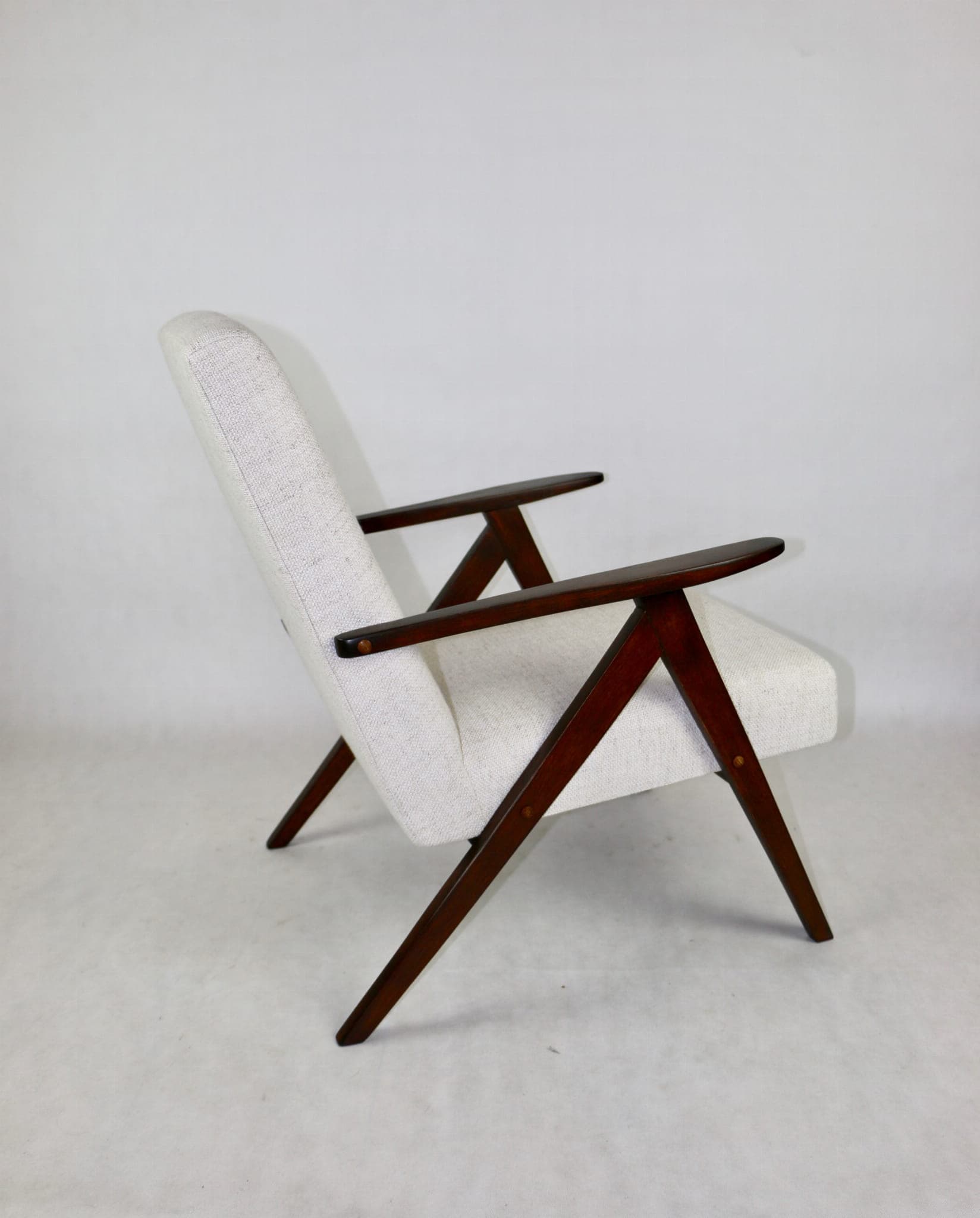 Armchair VAR B-310, ivory bouclé, wood, Poland, 1970s. - 107799