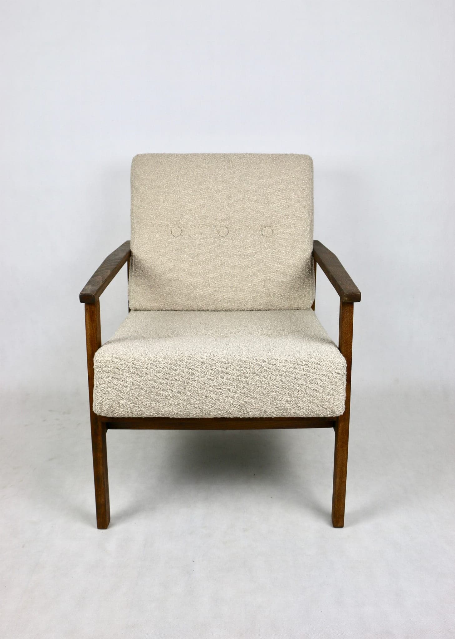 Fotel, beżowy, bouclé, drewno, lata 70. - 107769