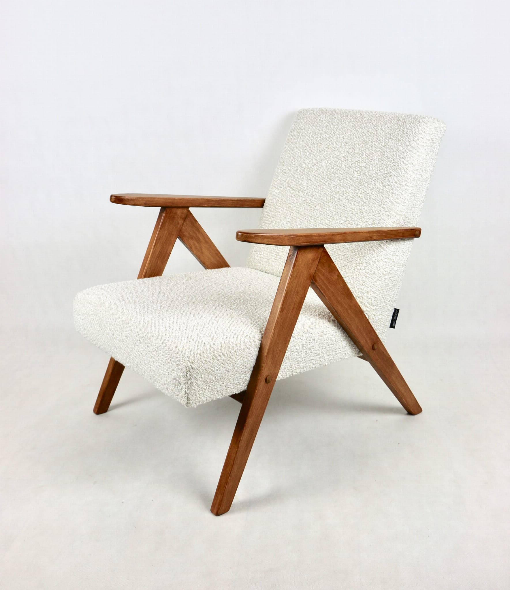 Armchair VAR B-310, ivory bouclé, natural oak, Poland, 1970s. - 107715