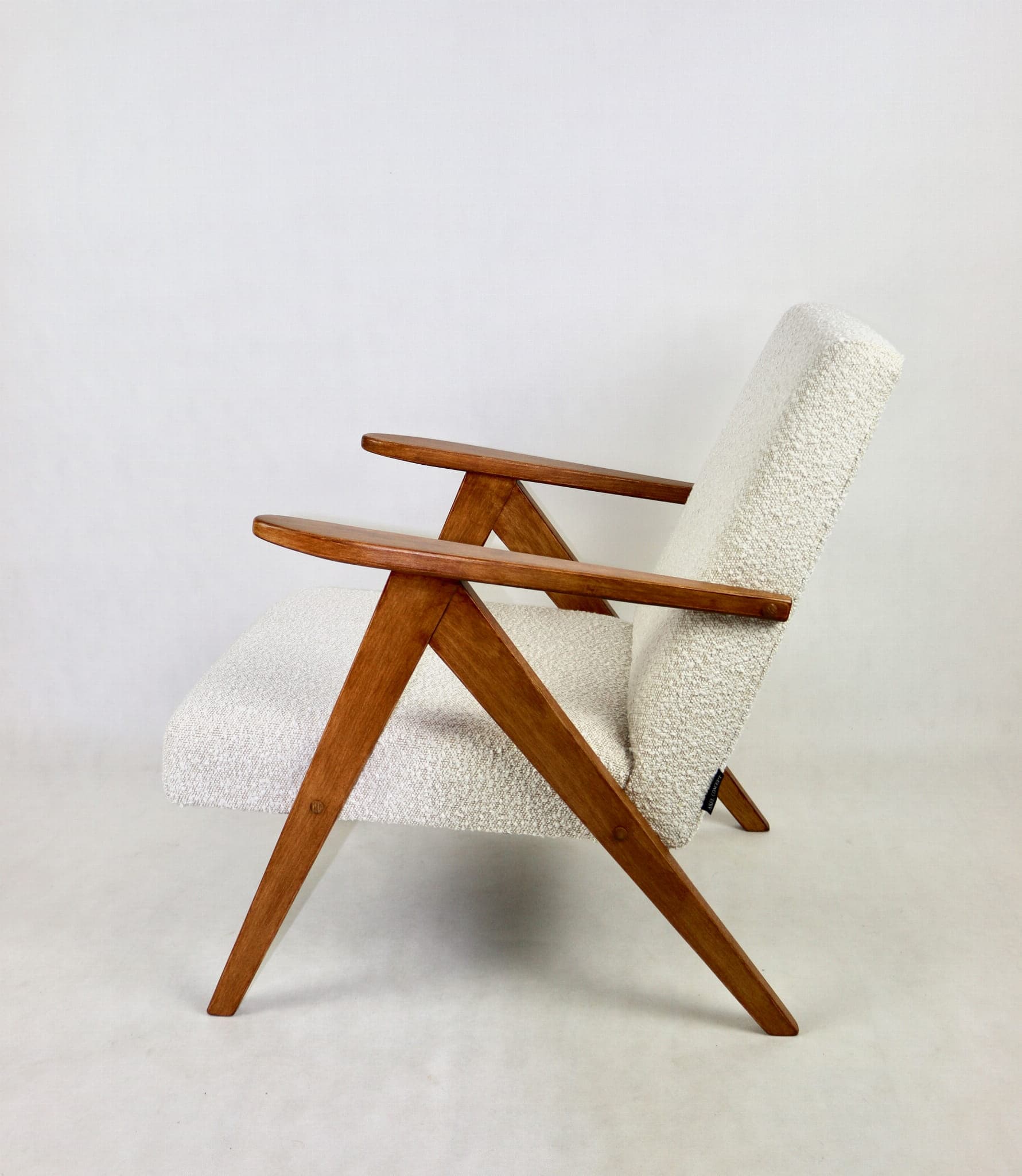 Armchair VAR B-310, ivory bouclé, natural oak, Poland, 1970s. - 107714