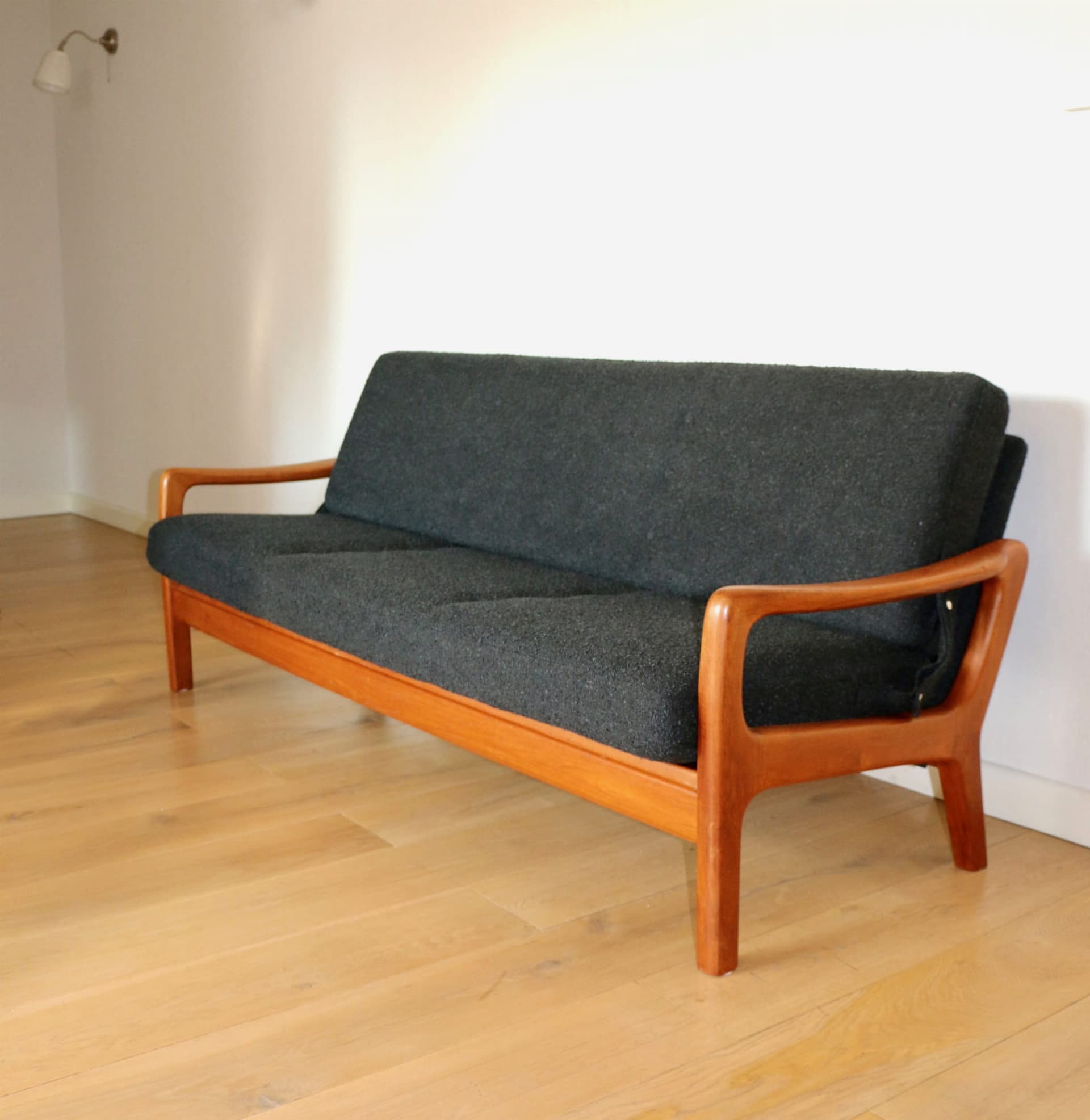 Sofa rozkładana, teak czarny bouclé, Dania, lata 70. - 107472