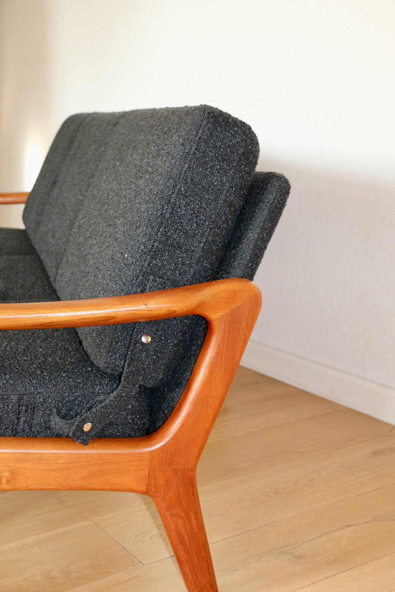 Sofa rozkładana, teak czarny bouclé, Dania, lata 70. - 107475