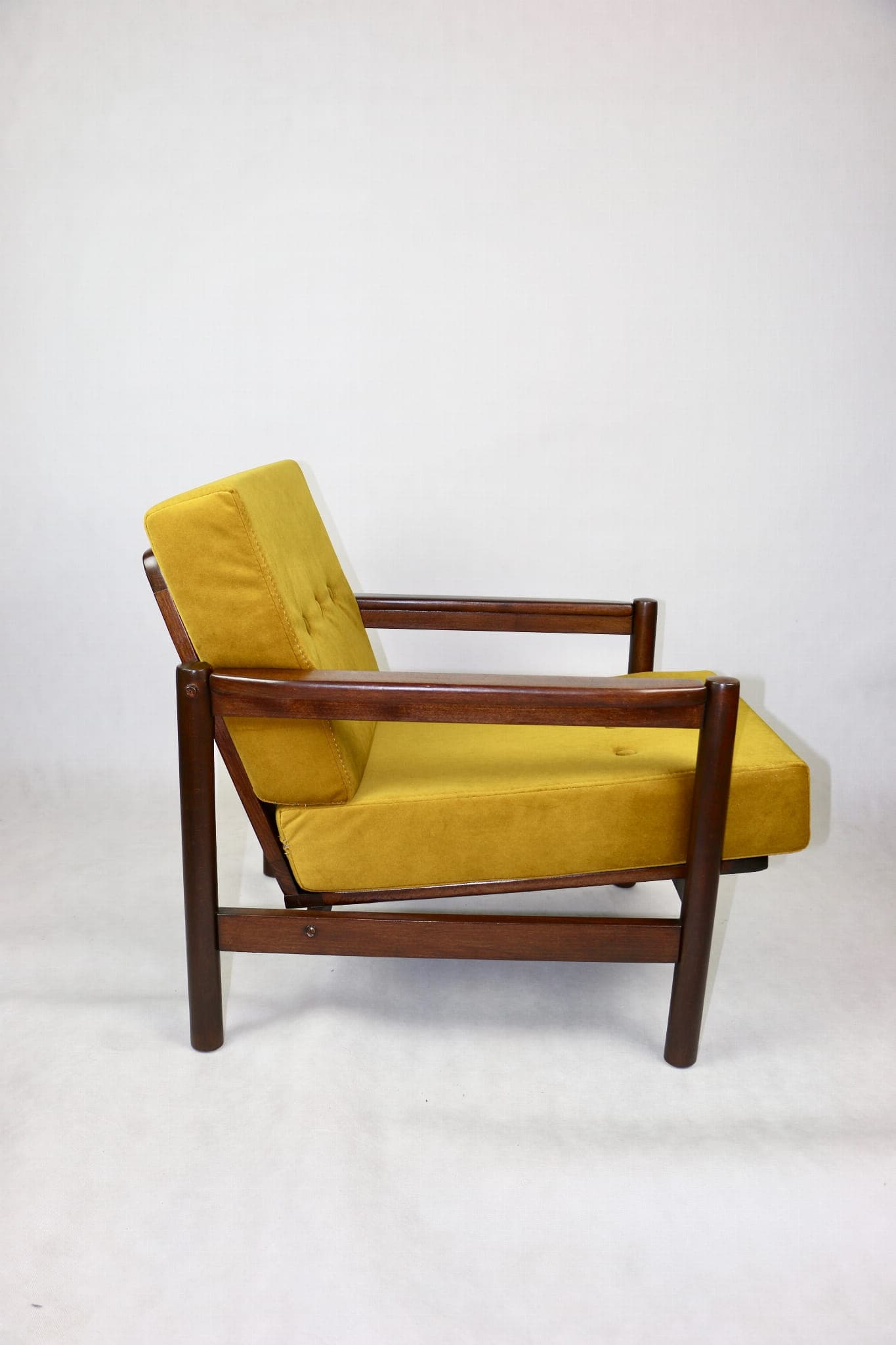 Armchair, natural beech, green velvet, by Z. Bączyk, Poland, 1970s. - 107283
