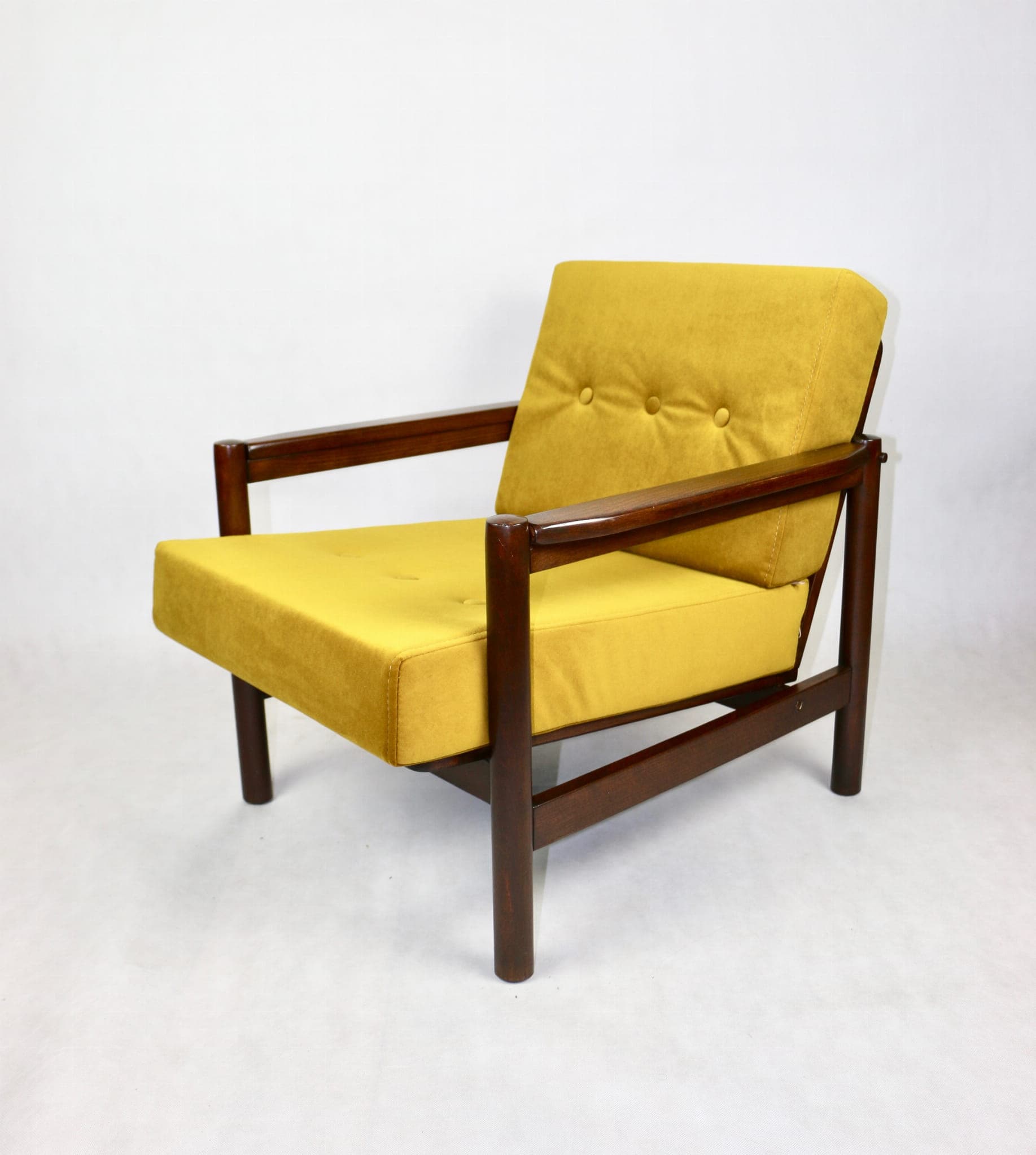 Armchair, natural beech, green velvet, by Z. Bączyk, Poland, 1970s. - 107277