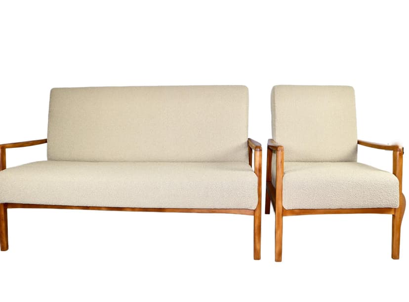 Komplet sofa i fotel, boucle beż, dąb jasny, Rumunia, lata 70.