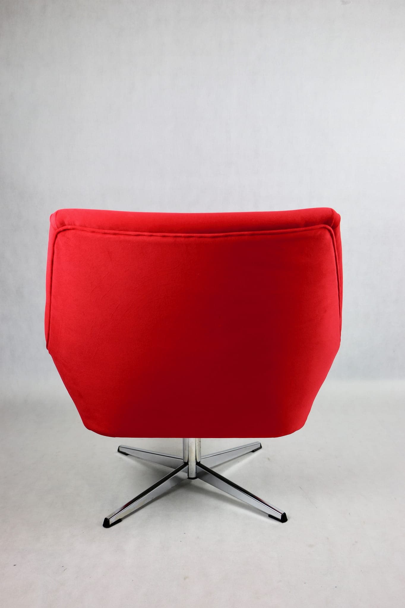 Fotel obrotowy Jade, welwet czerwony, Niemcy, lata 70. - 107165