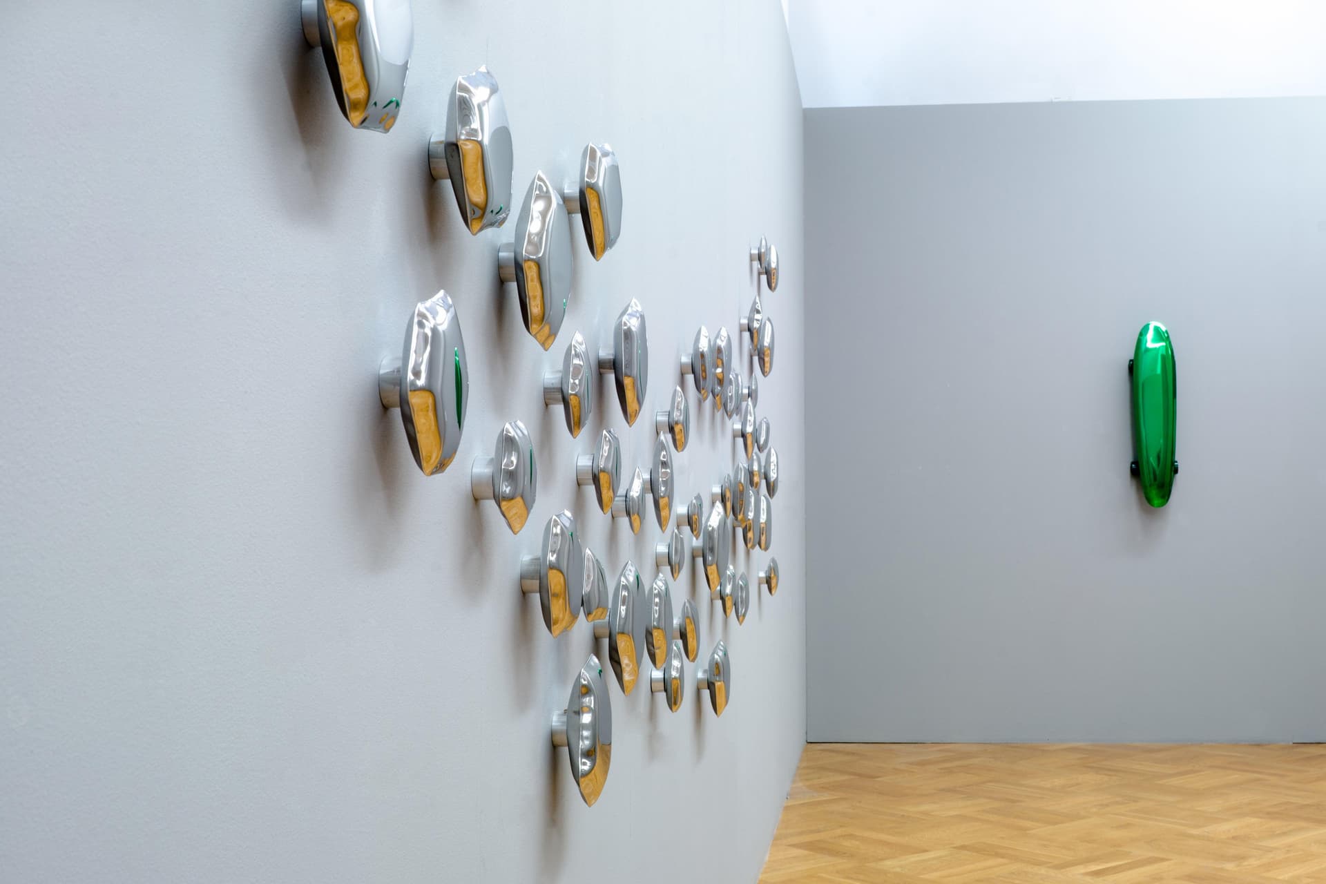 Zestaw sześciu wieszaków ściennych KAMYKI, srebrny, Zieta Studio - 121833