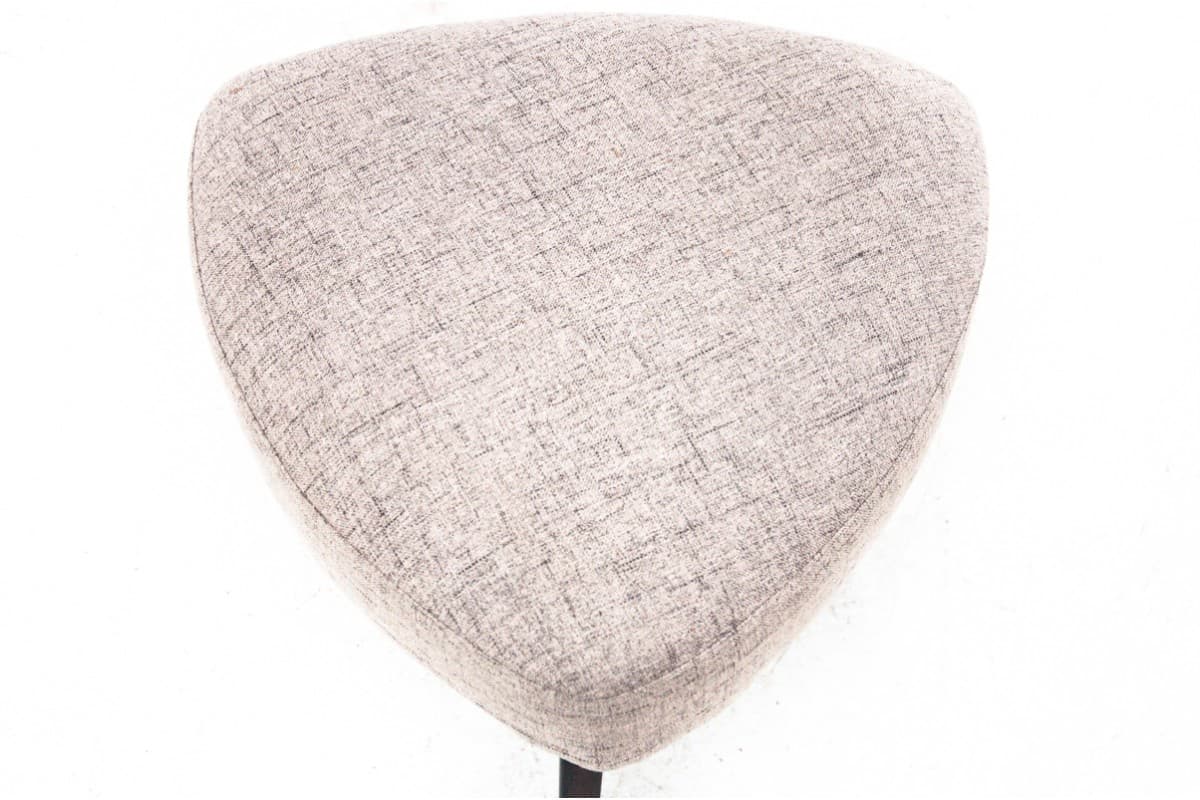 Jasnobeżowy podnóżek modernistyczny, Dania, lata 60. - 60460