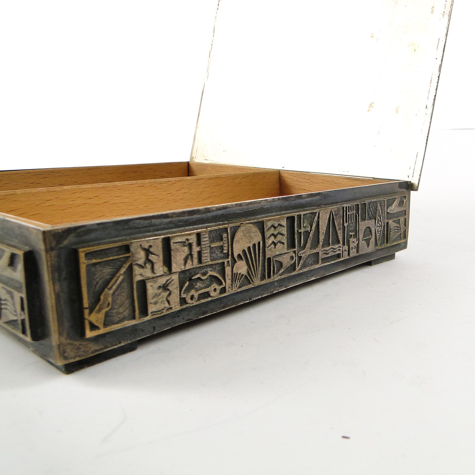 Postmodernist cigar and cigarette humidor, silver-plated brass, USSR, 1960s. - 108817