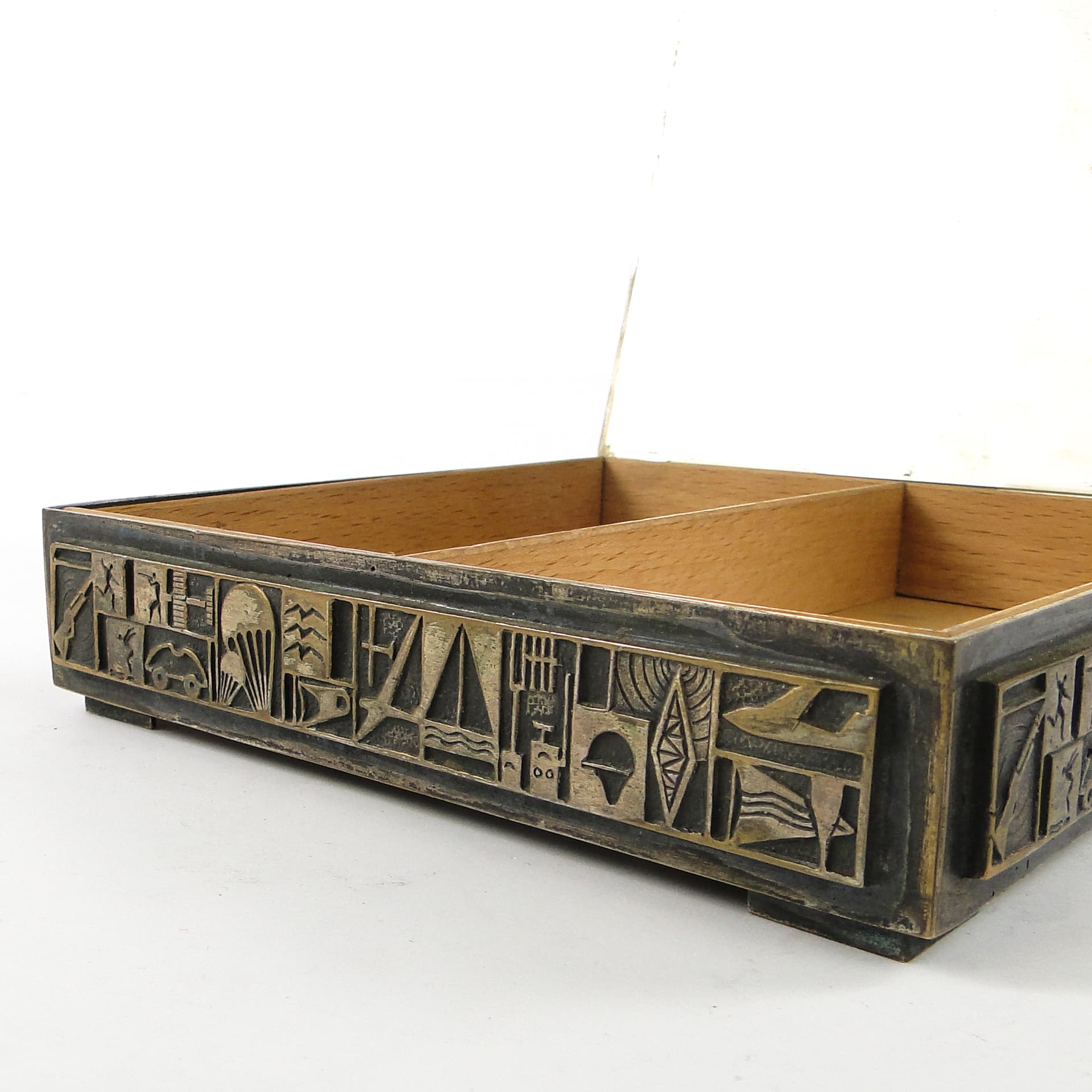 Postmodernist cigar and cigarette humidor, silver-plated brass, USSR, 1960s. - 108807