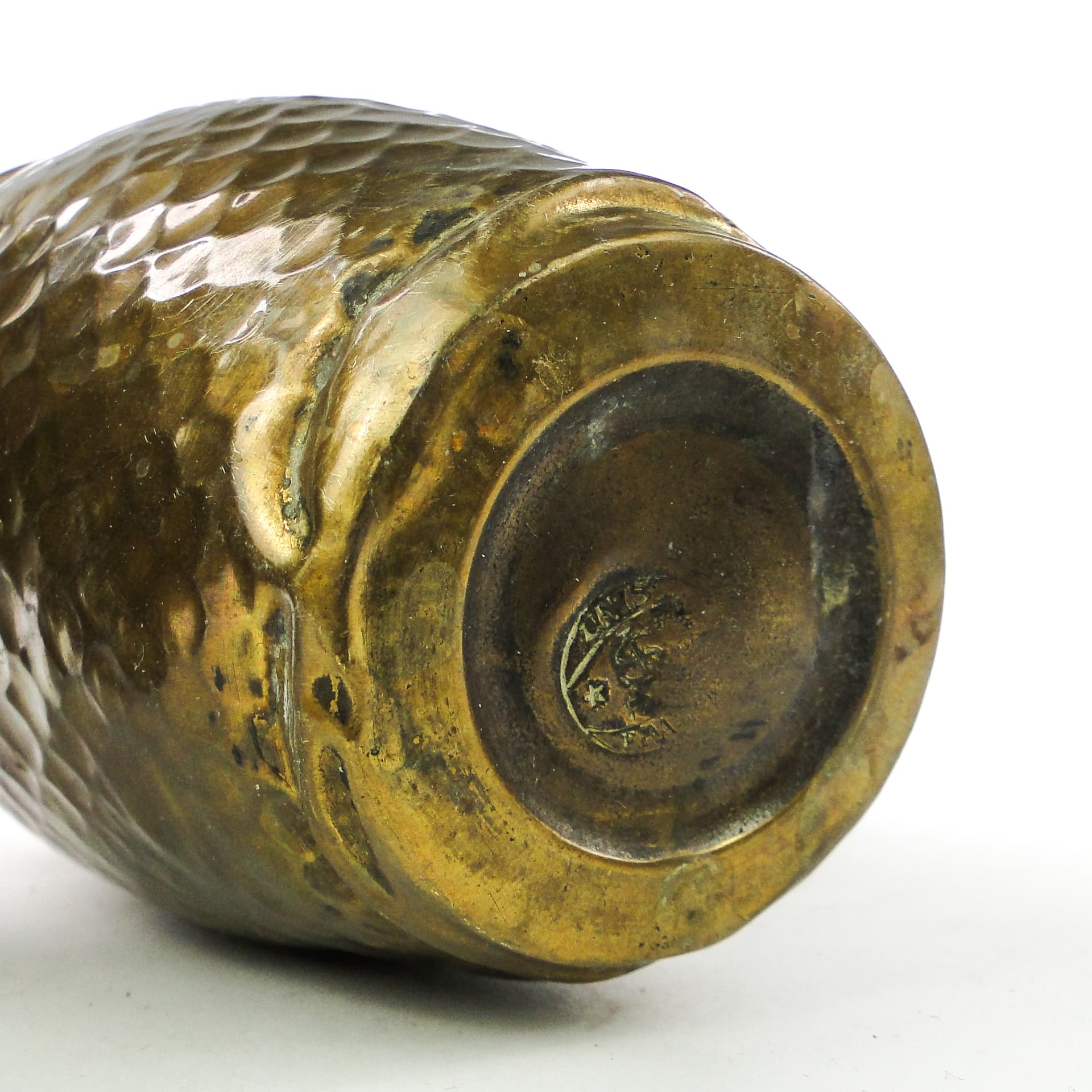 pair of Art Nouveau amphorae, brass, France, early 20th c. - 109018