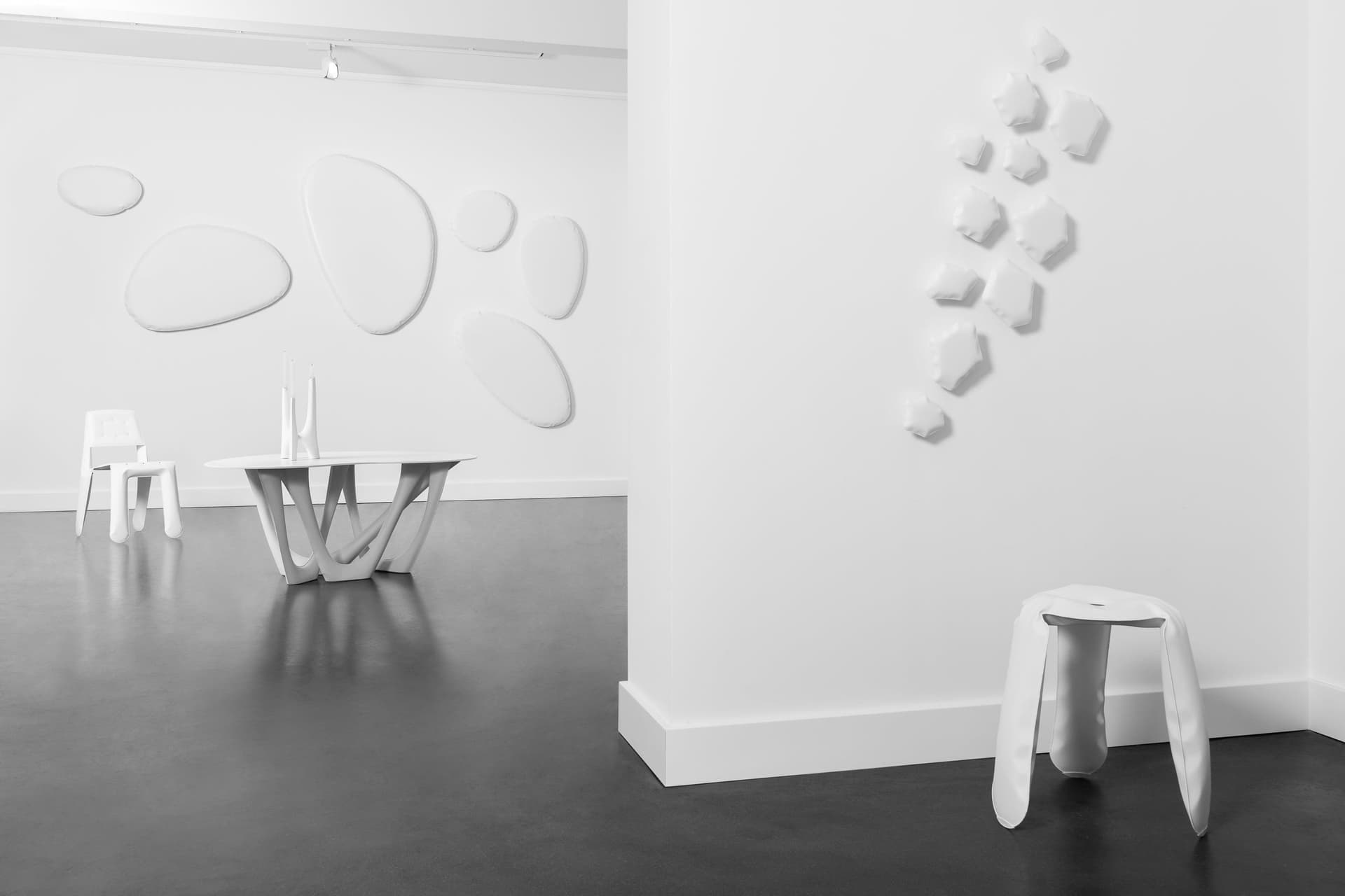 TAFLA O cotton candy wall mirror, white, O3, Zieta Studio - 120173