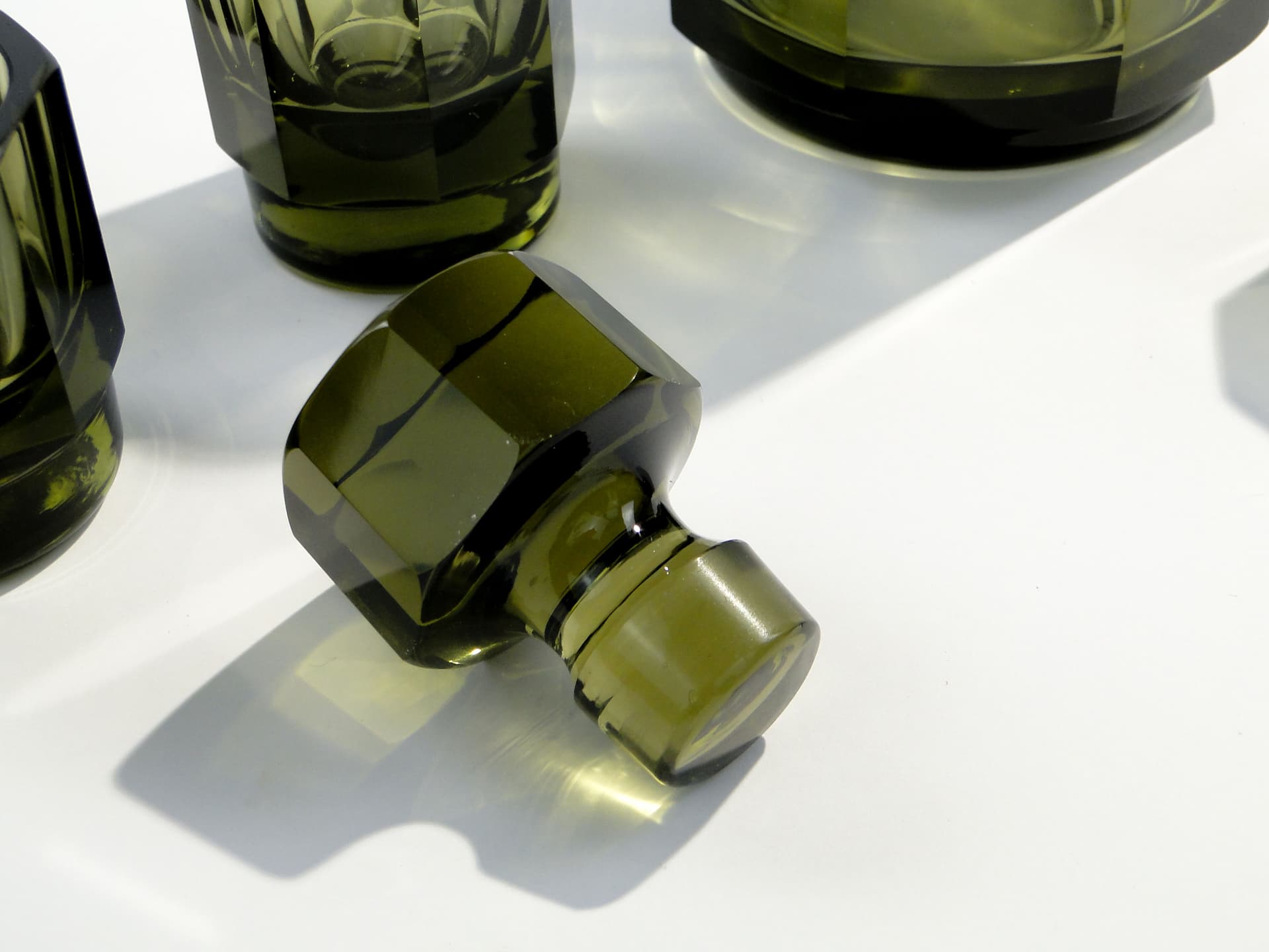 Liqueur set Art Deco, olive, crystal, Ludwik Moser & Sohne, Czech Republic, 1930s. - 7724