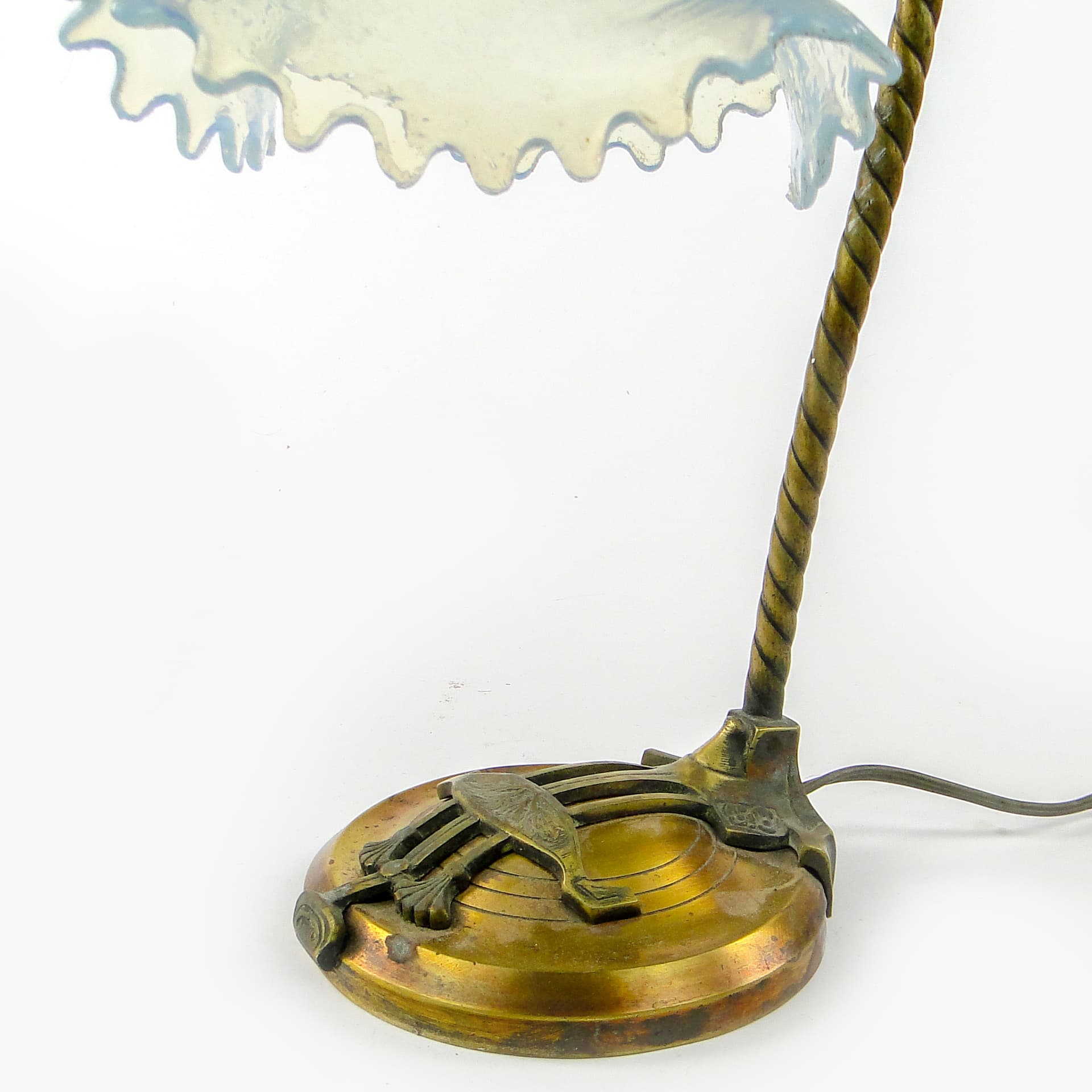 Table lamp, Art Nouveau, brass, iridescent glass, Germany, early 20th c. - 109351