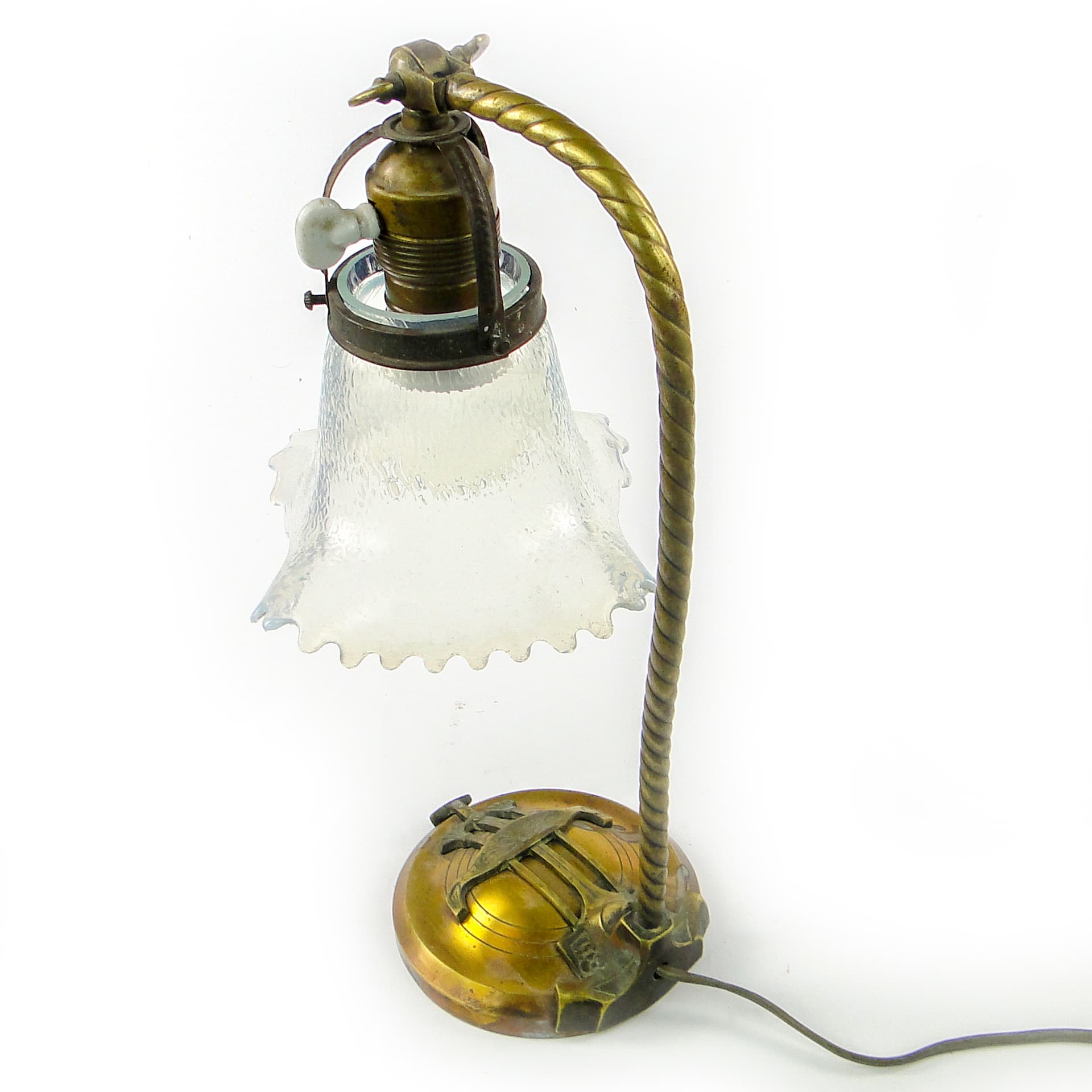 Table lamp, Art Nouveau, brass, iridescent glass, Germany, early 20th c. - 109348