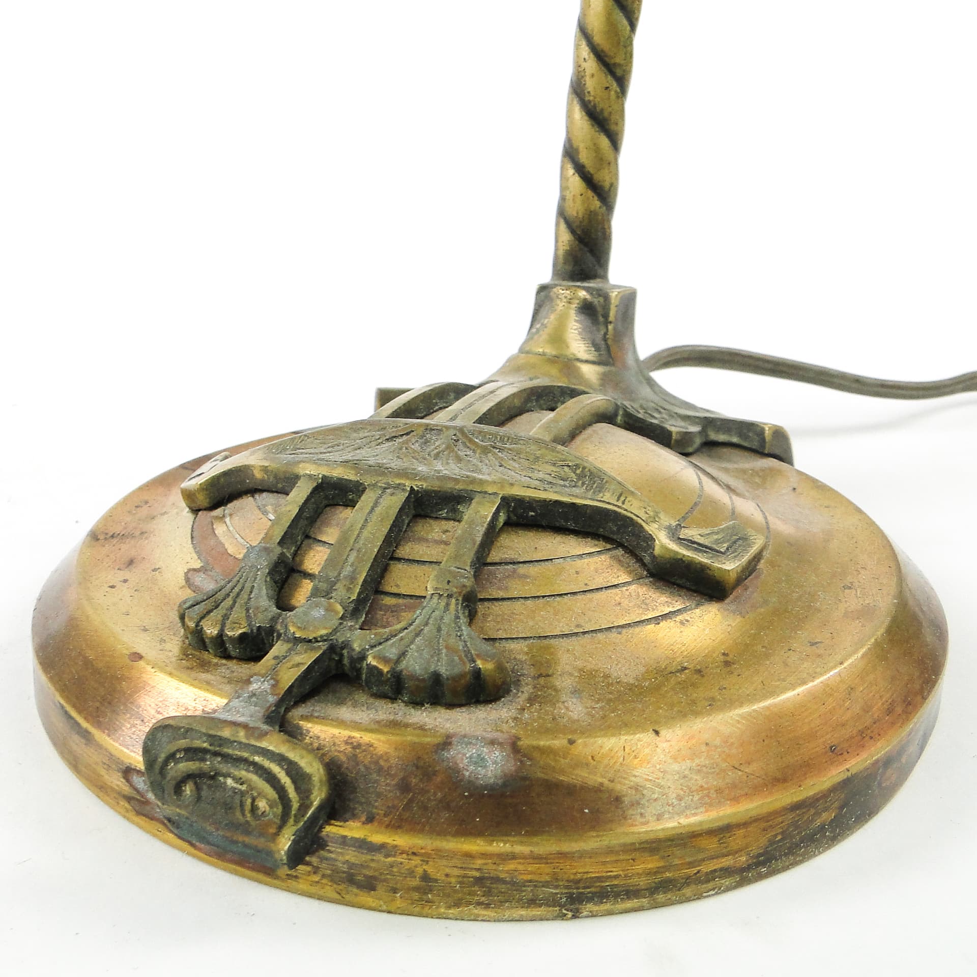 Table lamp, Art Nouveau, brass, iridescent glass, Germany, early 20th c. - 109343