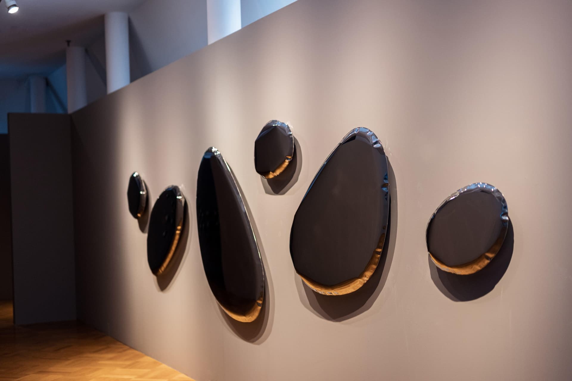 TAFLA O wall mirror, steel, silver, O4.5, Zieta Studio - 119483