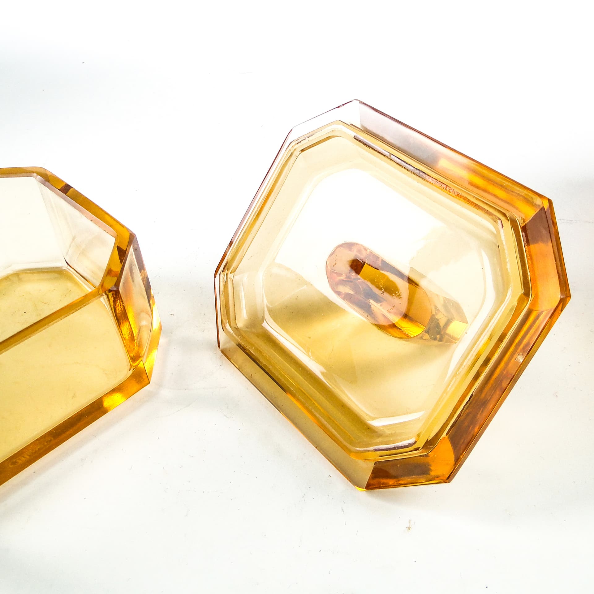 Art Deco bonbonniere, crystal, Moser, Czechoslovakia, 1930s. - 109849