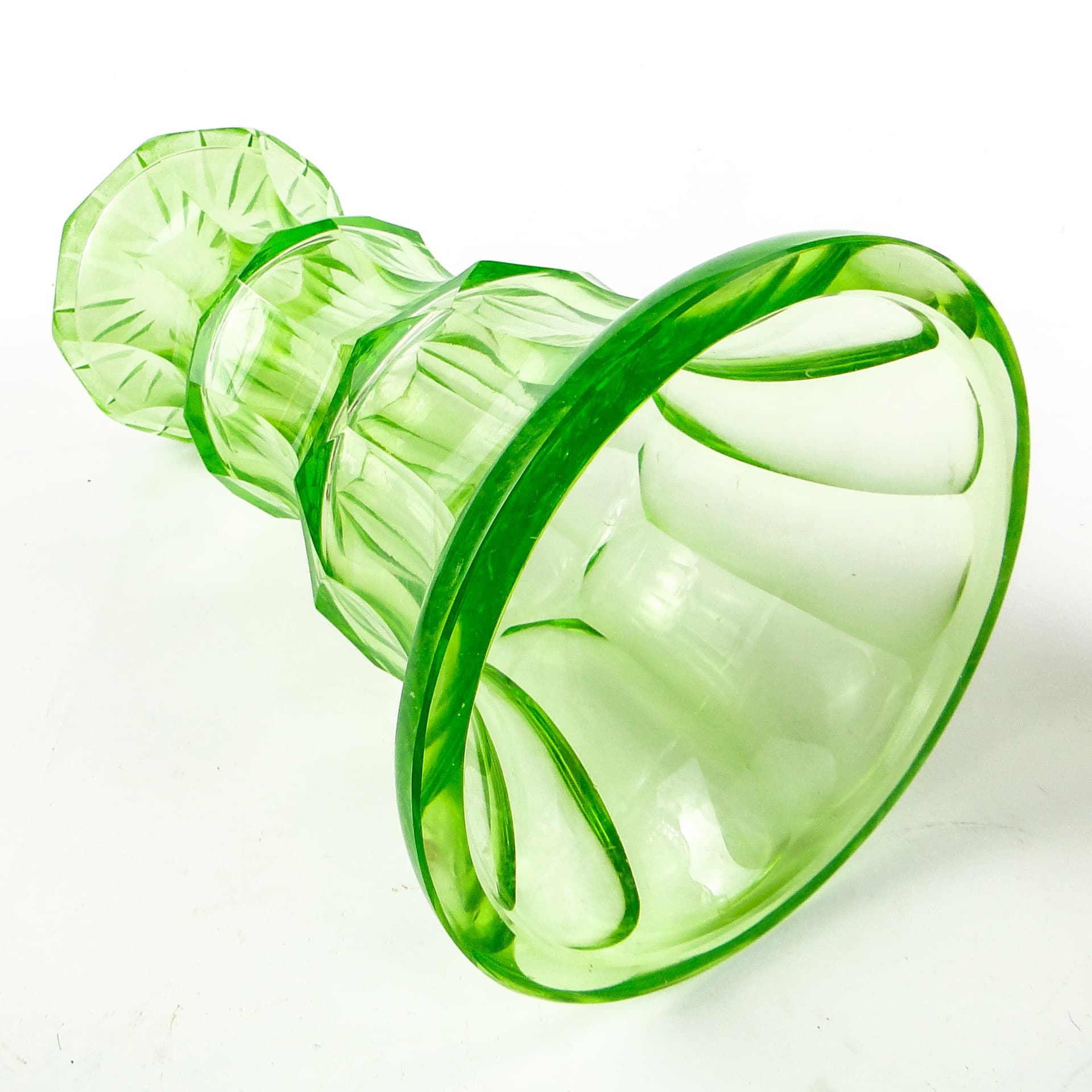 Wazon Art Deco, szkło uranowe, Bohemia, Czechosłowacja, lata 30. - 109998