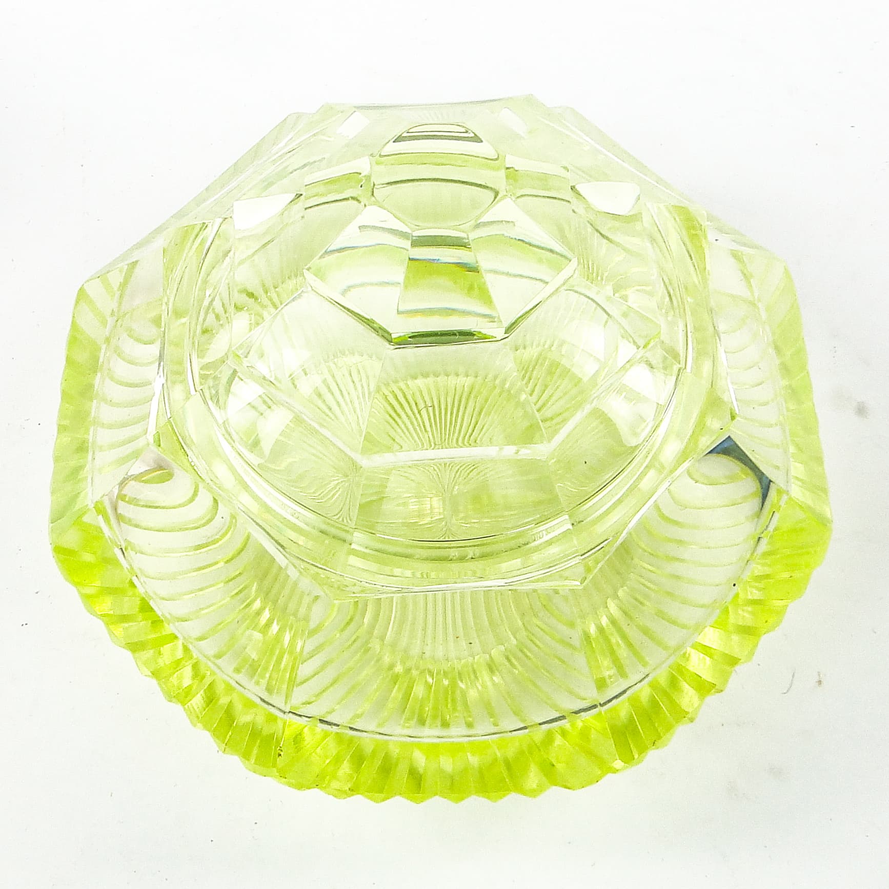 Art Deco bonbonniere, uranium glass, Poland, 1930s. - 110079