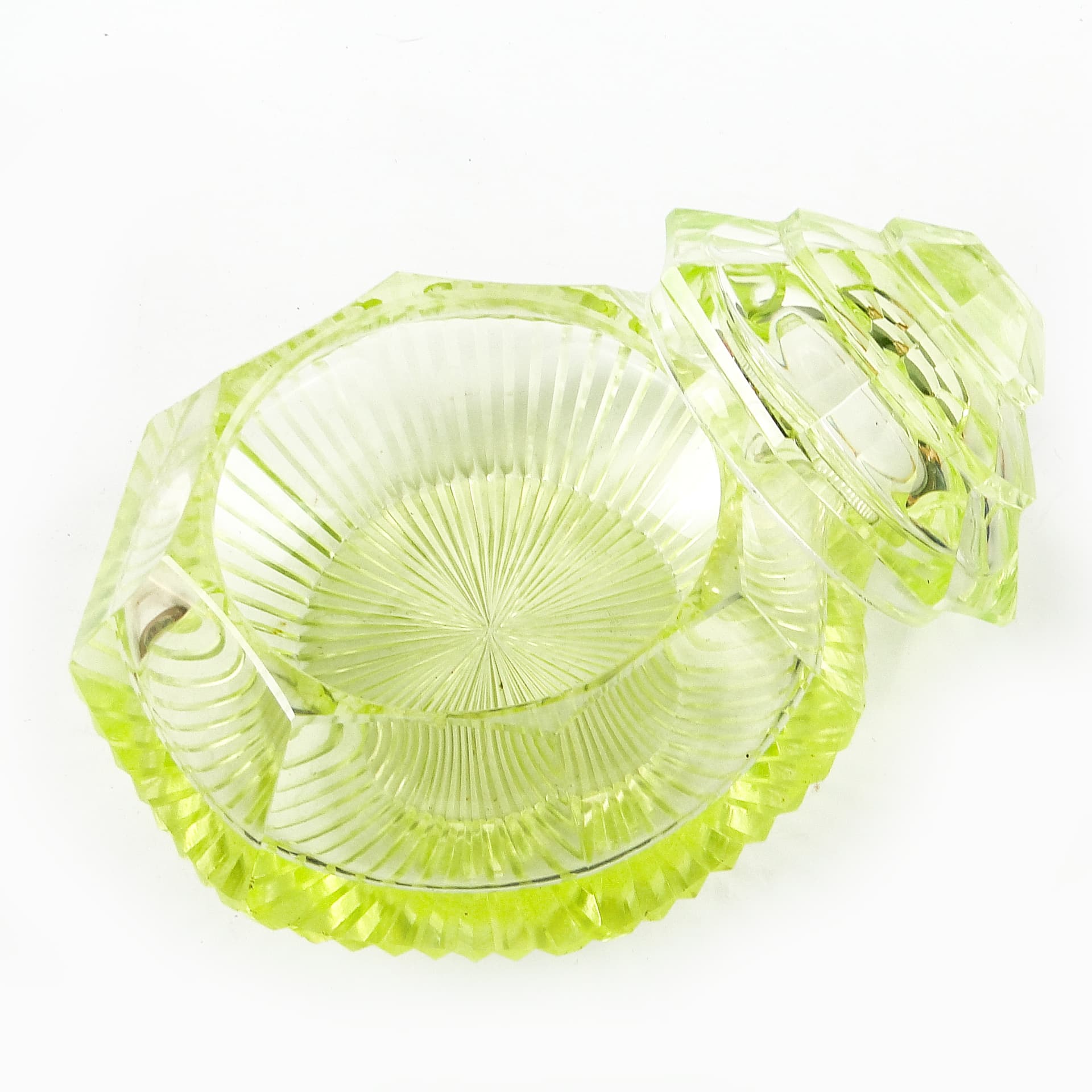 Art Deco bonbonniere, uranium glass, Poland, 1930s. - 110073