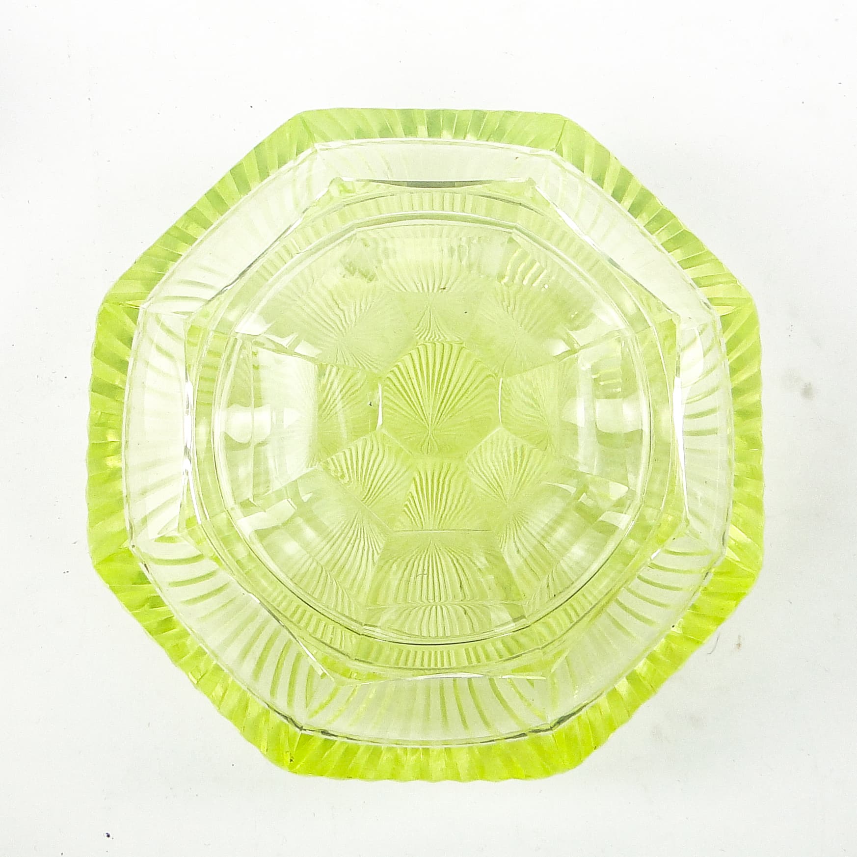Art Deco bonbonniere, uranium glass, Poland, 1930s. - 110076
