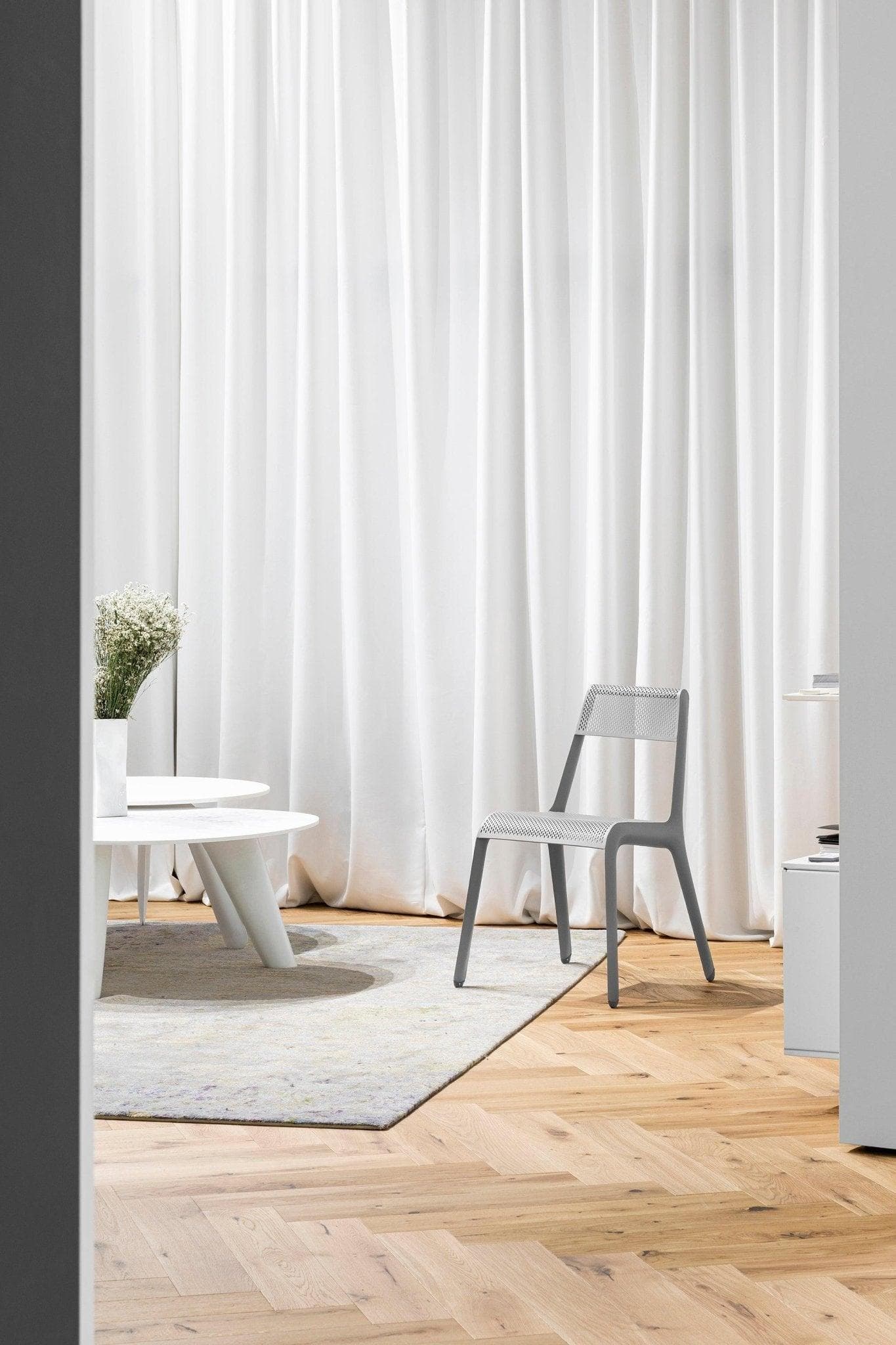 Krzesło LEGGERA szare, Zieta Studio - 119041