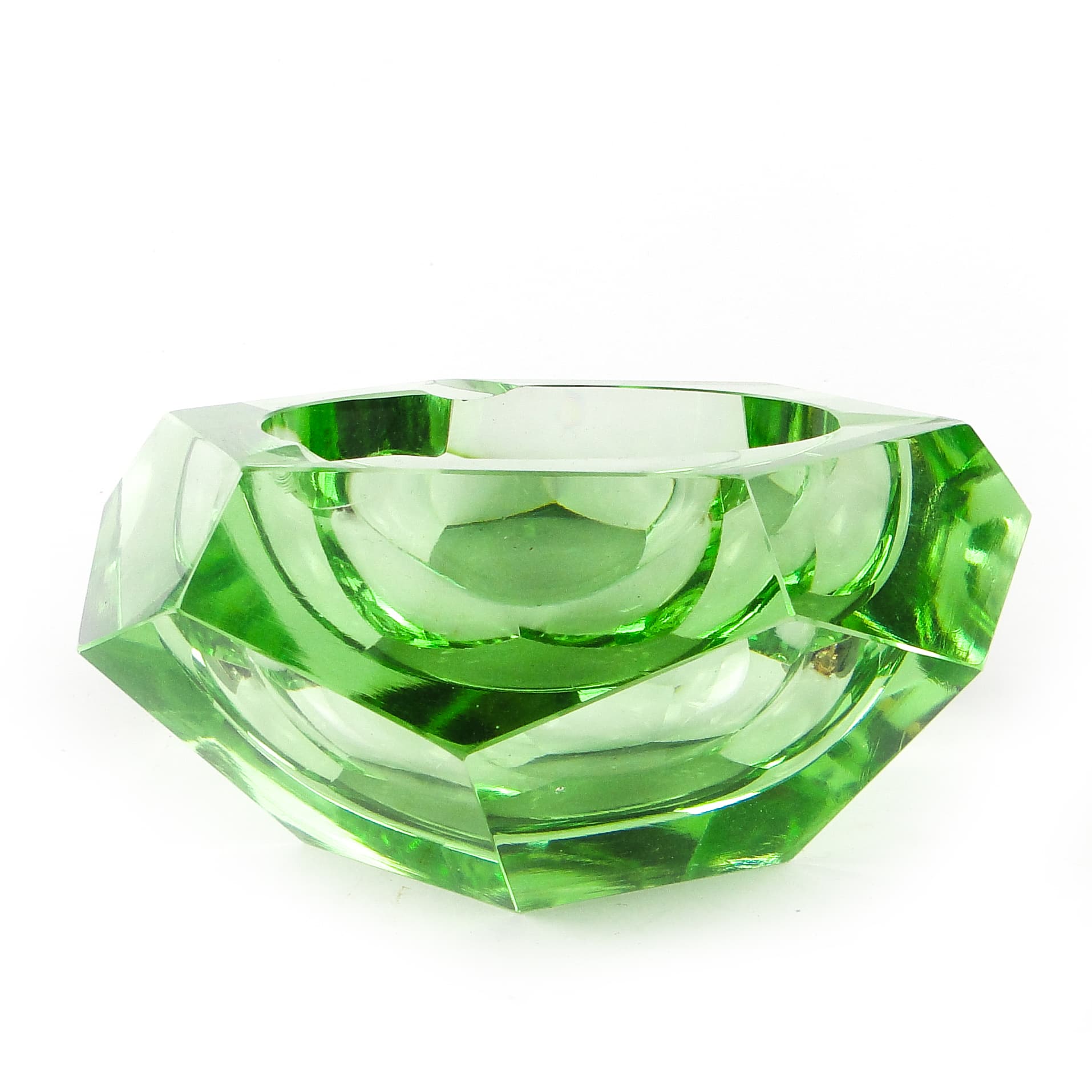 Art Deco ashtray, crystal, Bohemia, Czechoslovakia, 1950s. - 110153