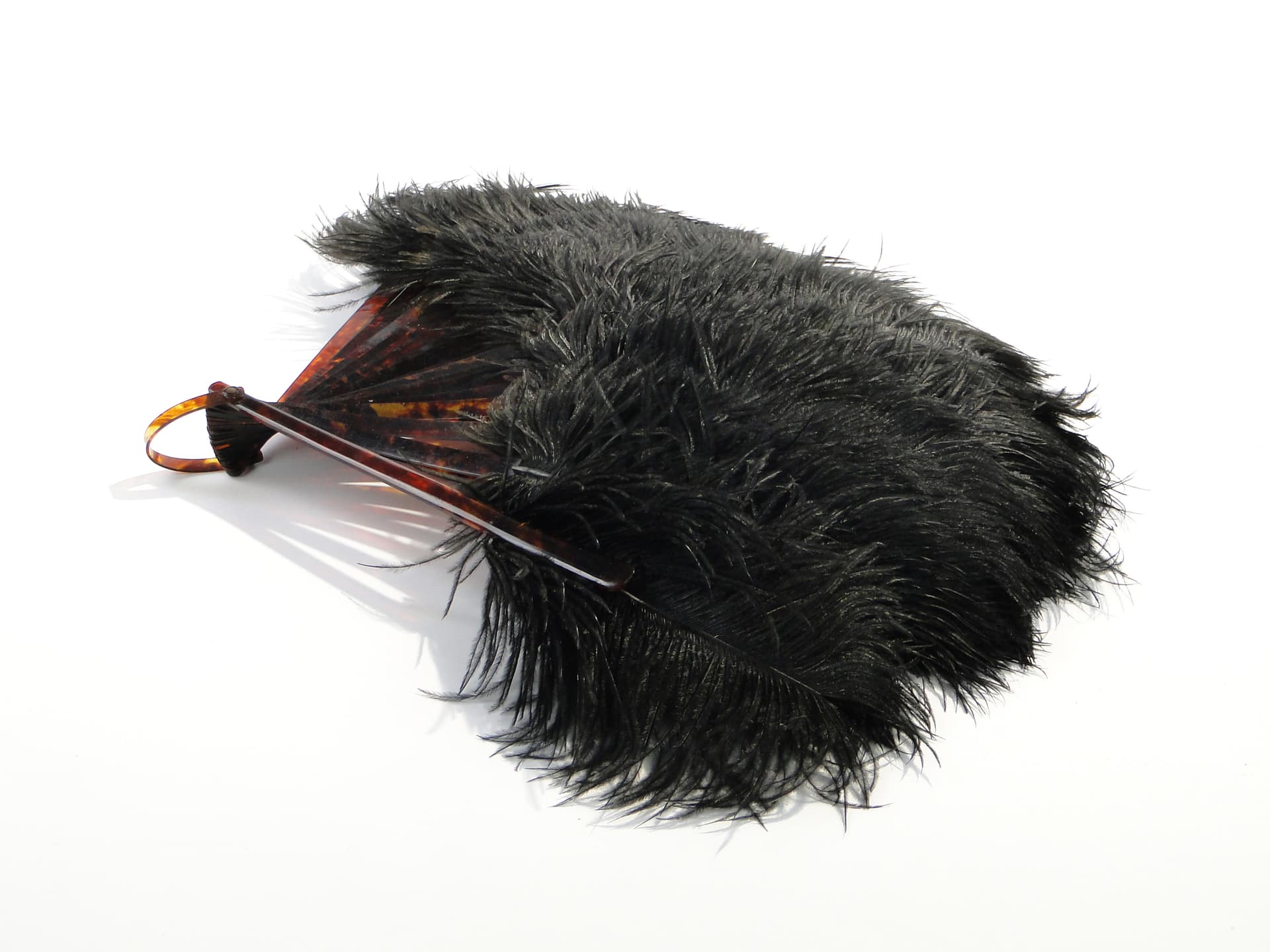 Ladies' Fan, black ostrich feathers, faux tortoiseshell, Austria, 19th c. - 7897