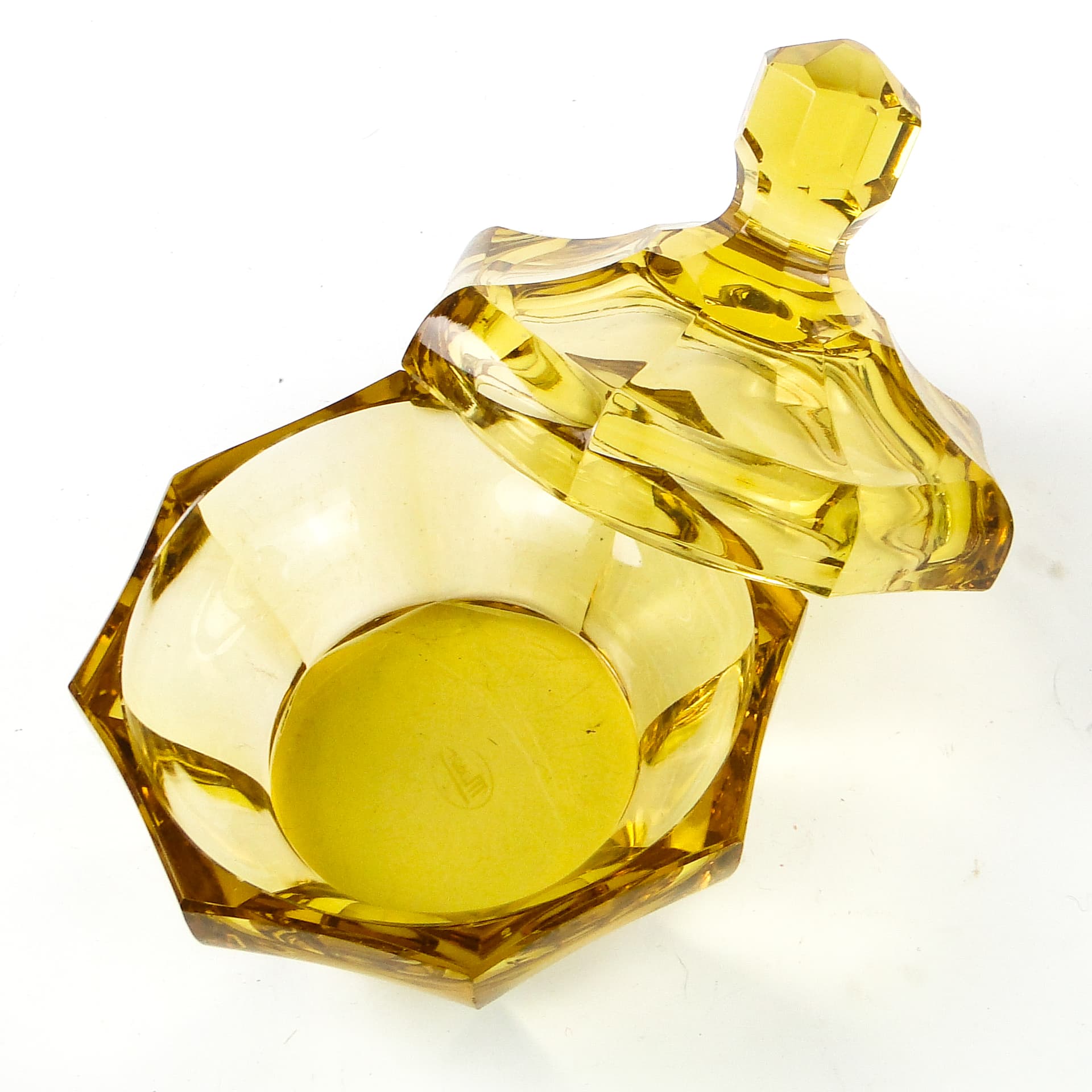 Art Deco bonbonniere, crystal, Moser, Czechoslovakia, 1930s. - 110530