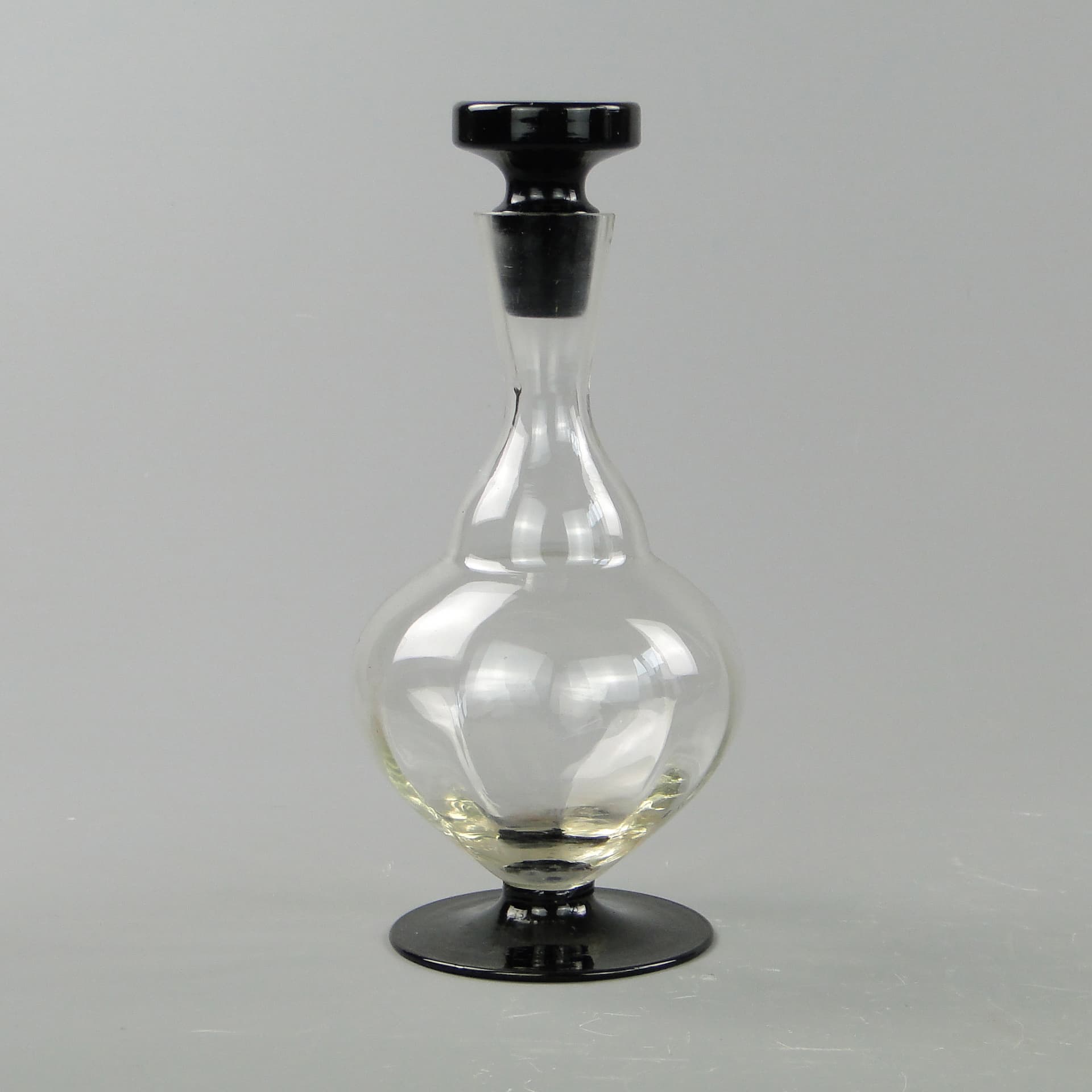 Karafka Art Deco, szkło transparentne, Polska, lata 30. - 7967