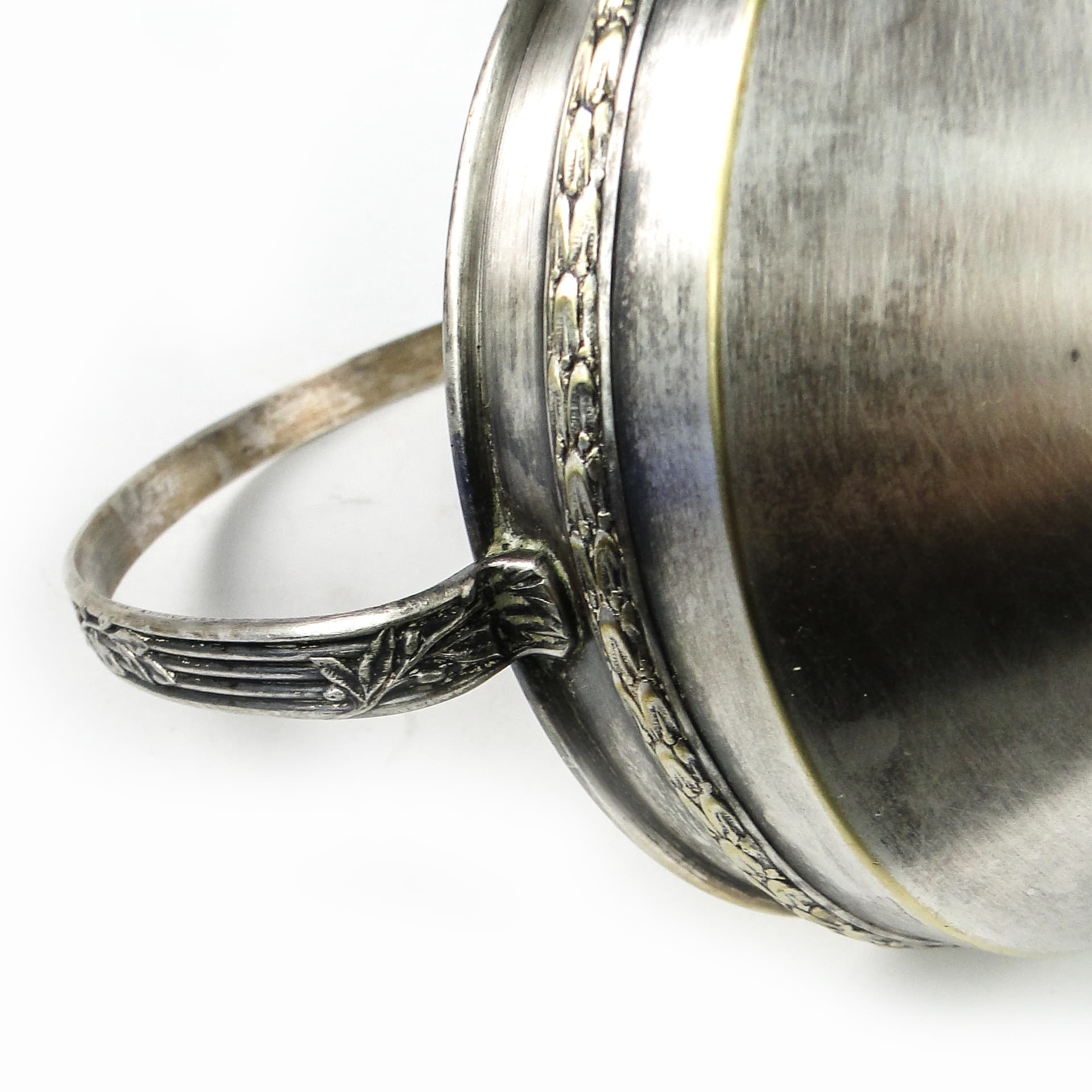 Cukiernica koszyczkowa Eklektyzm, mosiądz srebrzony, kryształ, Polska, lata 30. - 111380