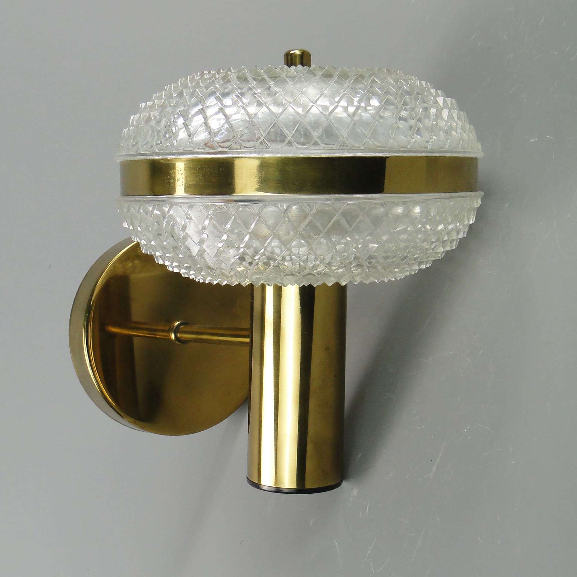 Kinkiet, mosiądz złoty, szkło transparentne, Polam, Polska, lata 60. - 8013