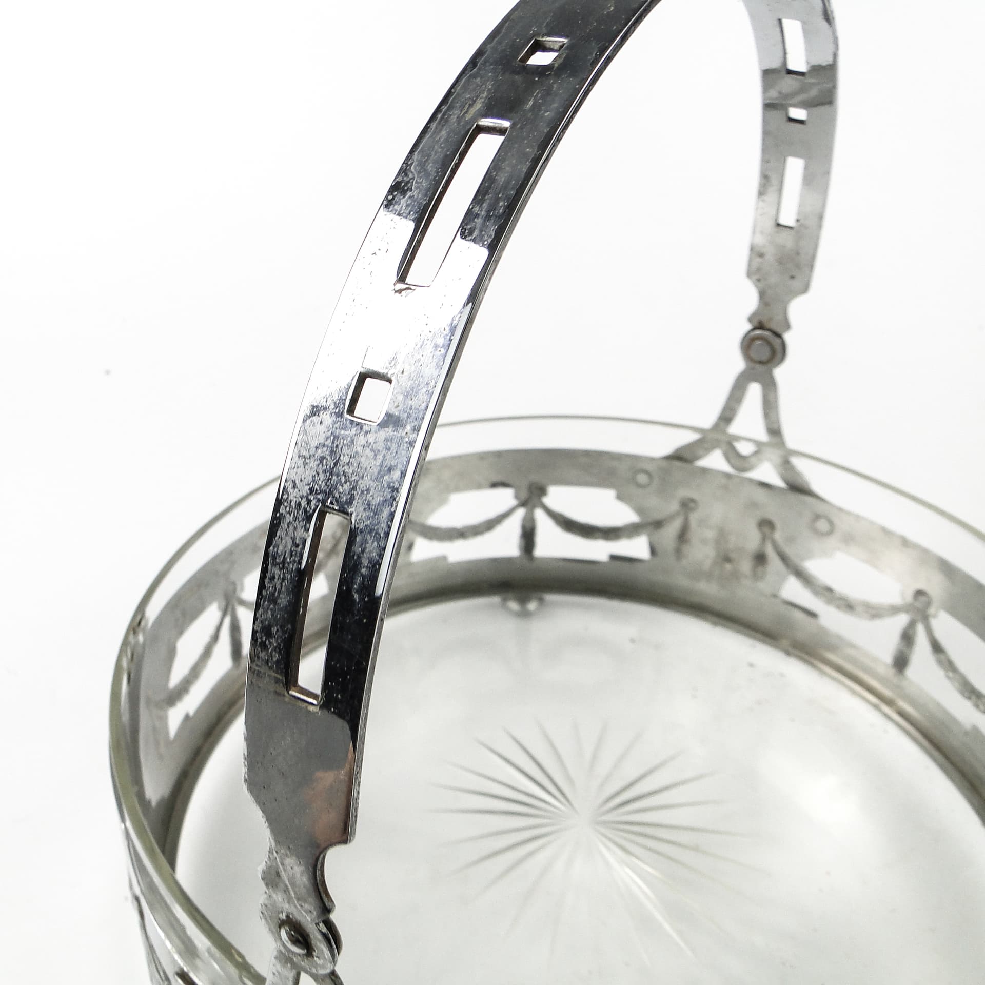 Art Nouveau fruit basket, chrome-plated brass, glass, Germany, early 20th c. - 111448